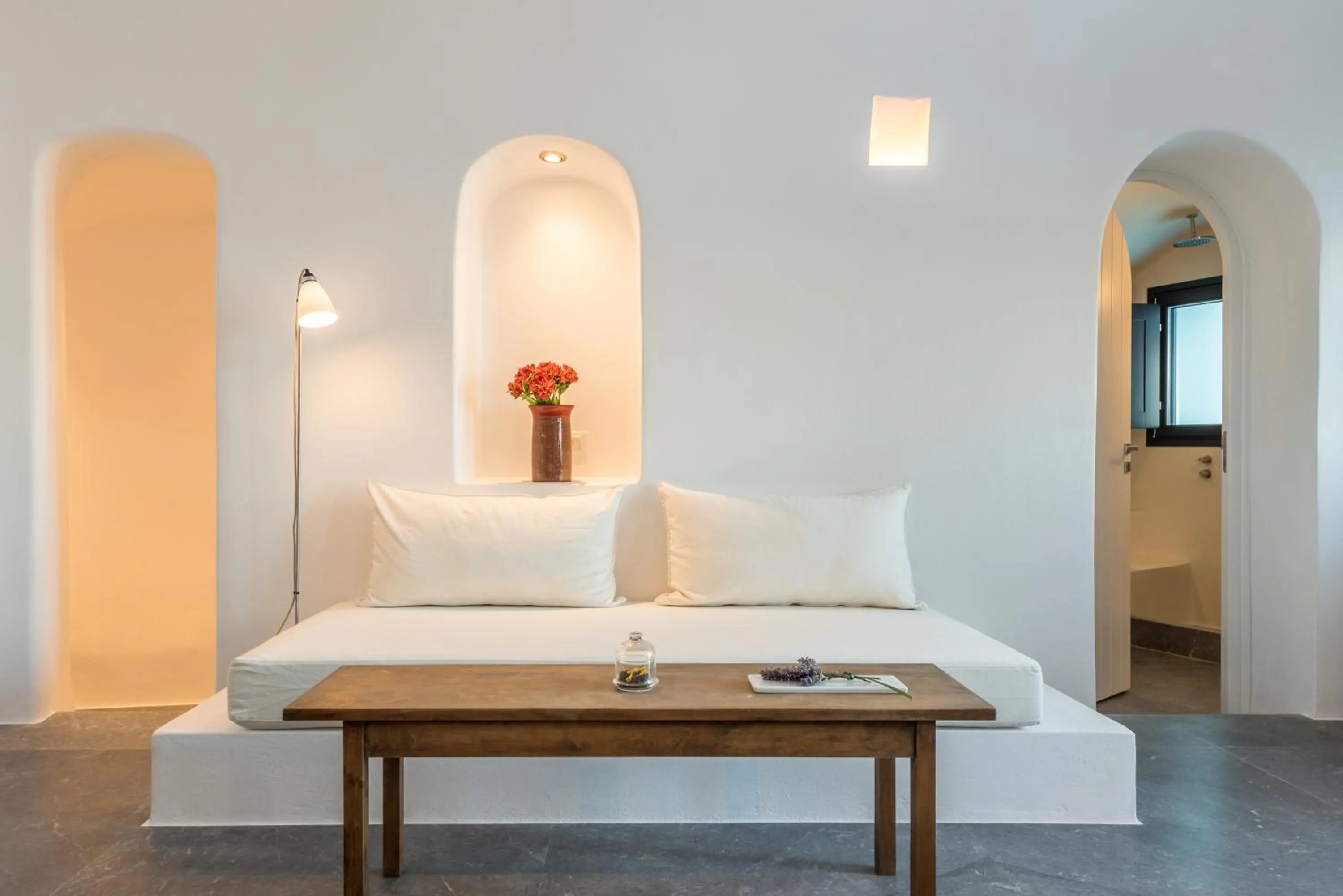 Spring, Bed in Chelidonia Luxury Suites