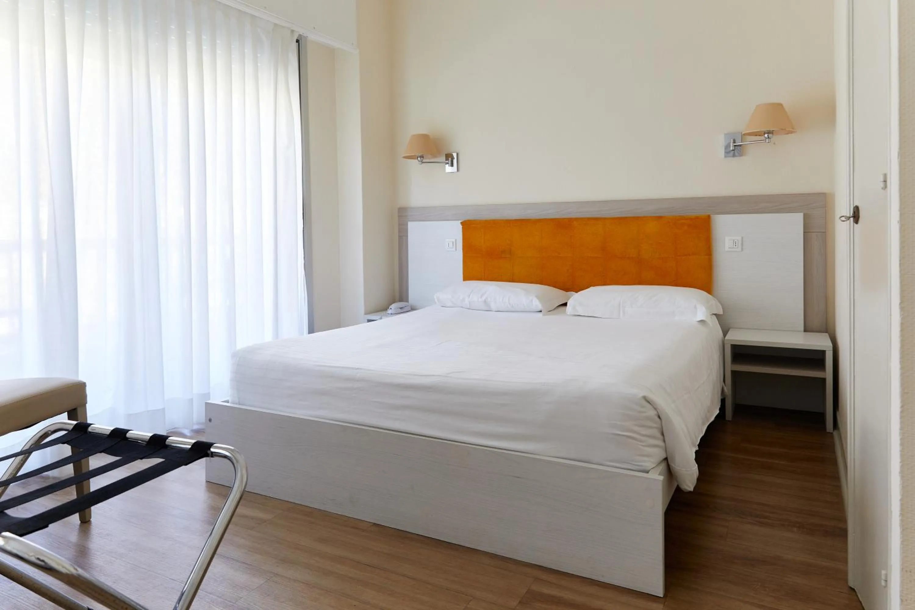 Bedroom, Bed in Hôtel Le Dauphin