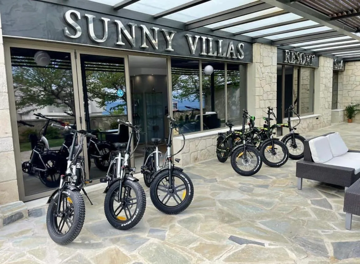 Cycling in Sunny Villas Resort & Spa