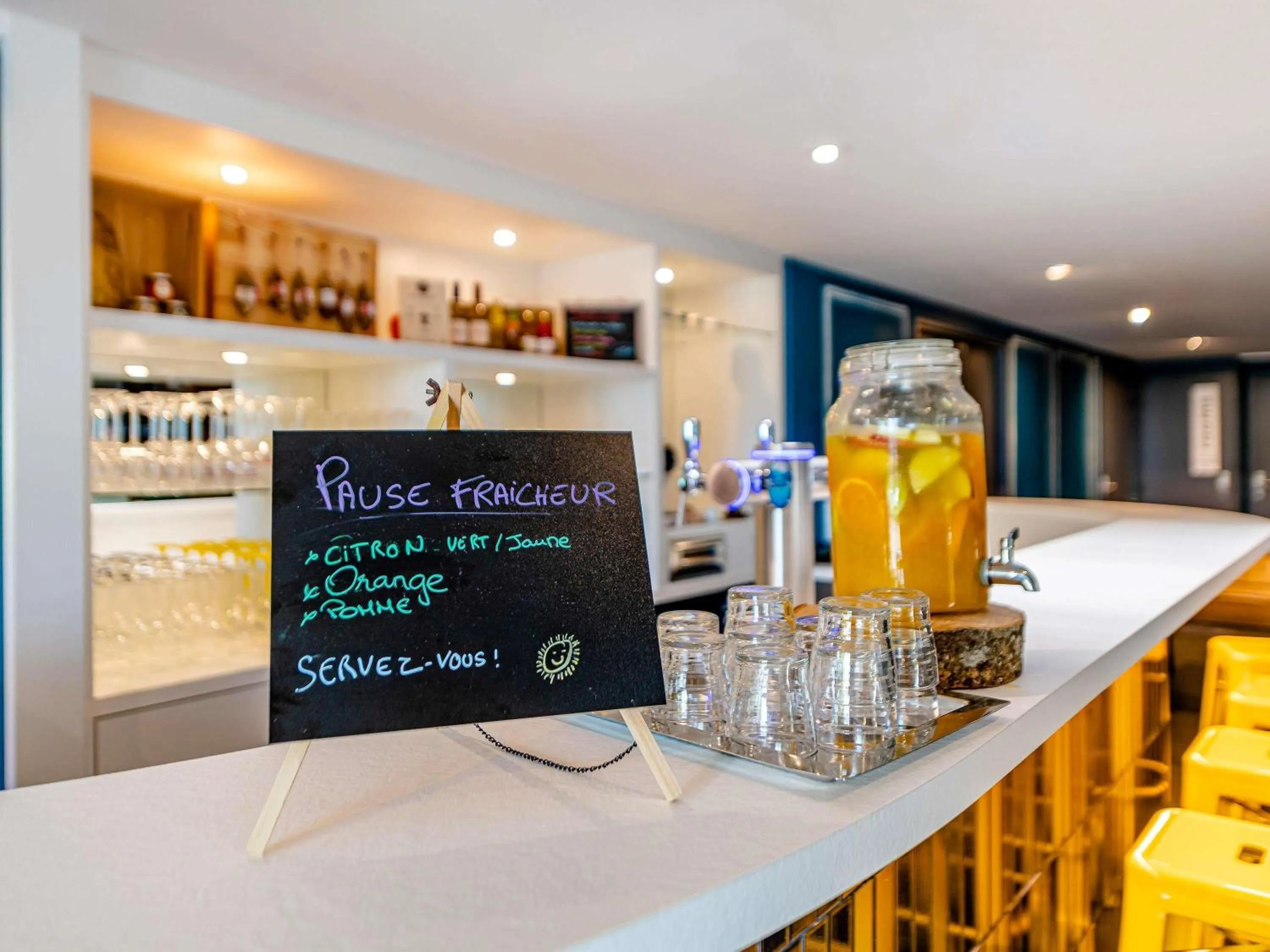 Property building in Greet Hotel Bordeaux Floirac Arena