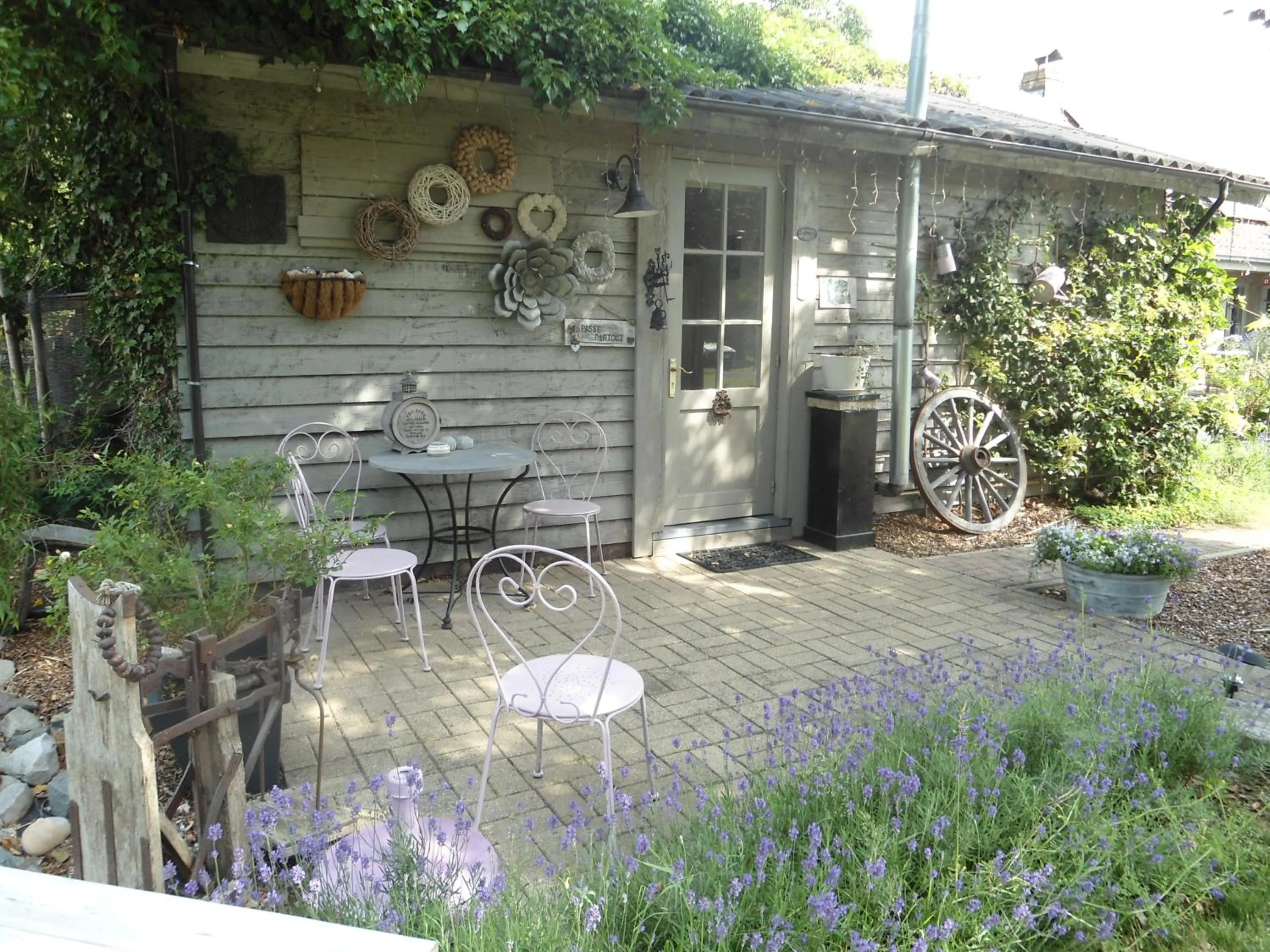 Facade/entrance in Passe-Partout