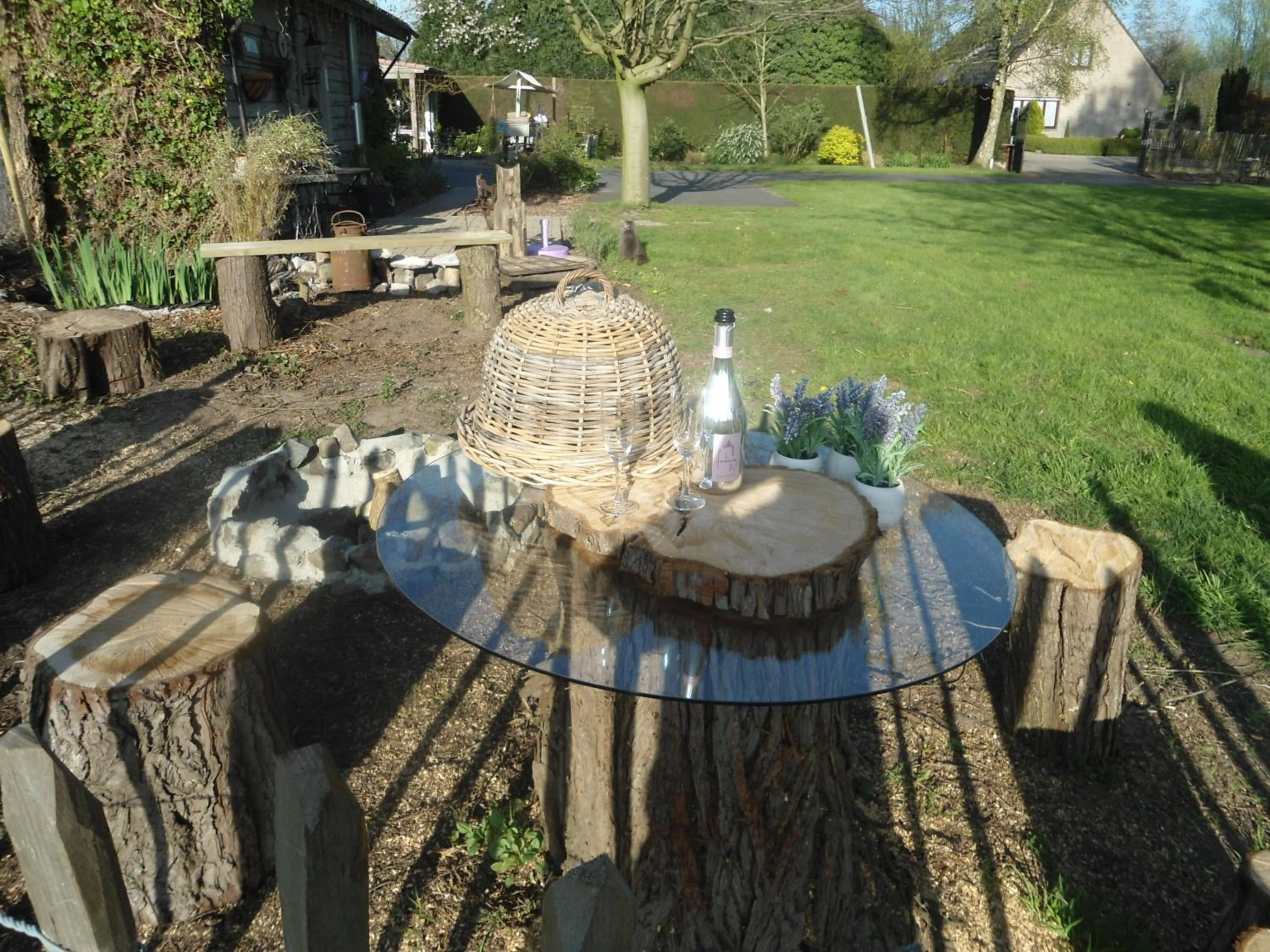 Garden view in Passe-Partout