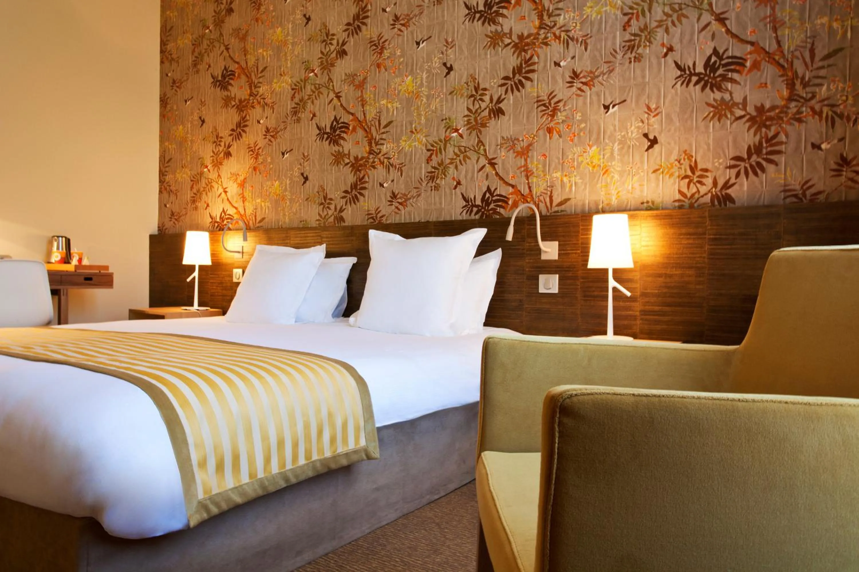 Photo of the whole room, Bed in B&B HOME Brides-les-Bains Les 3 Vallées