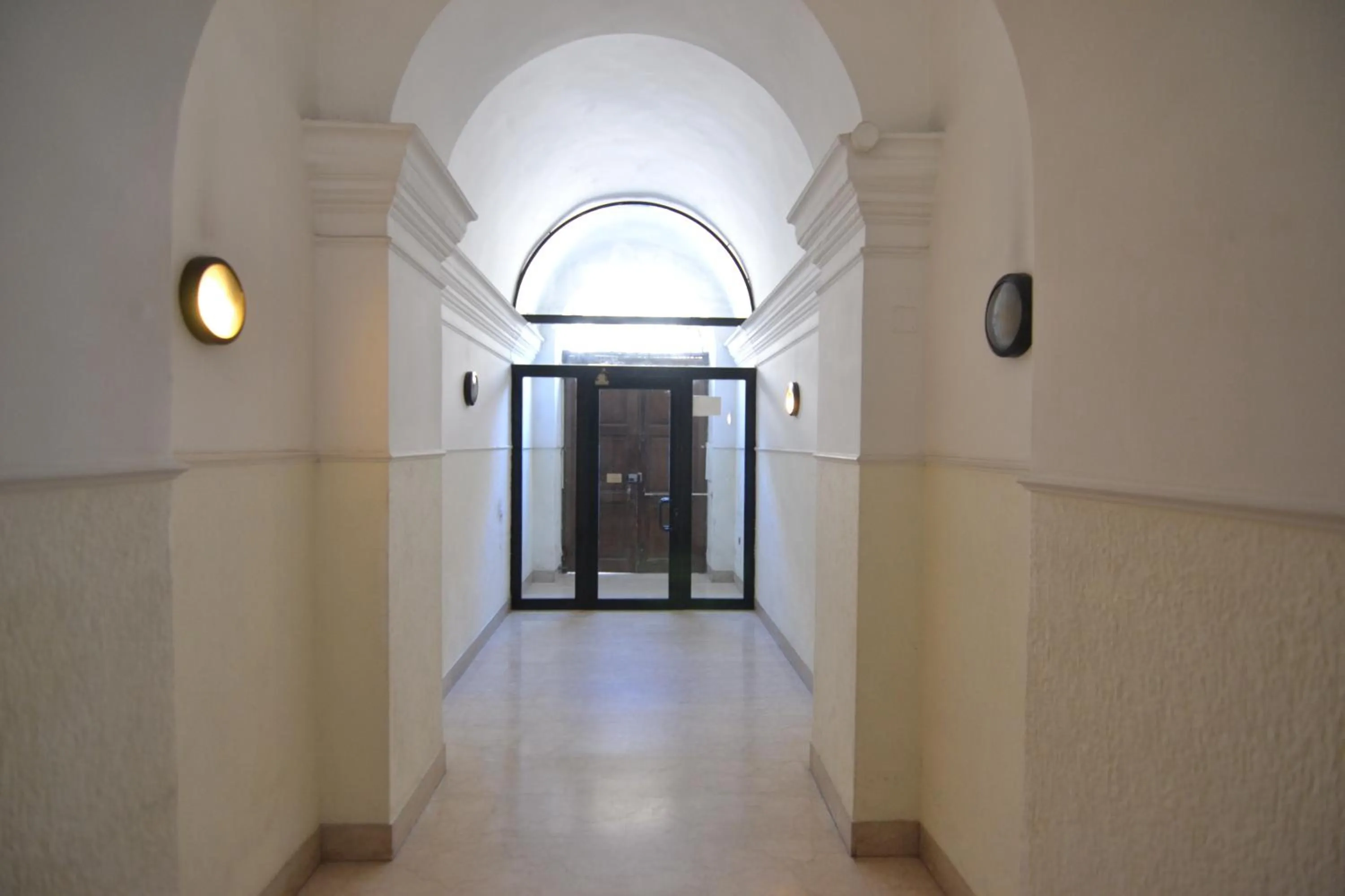 Property building in Glamour Spanish Steps