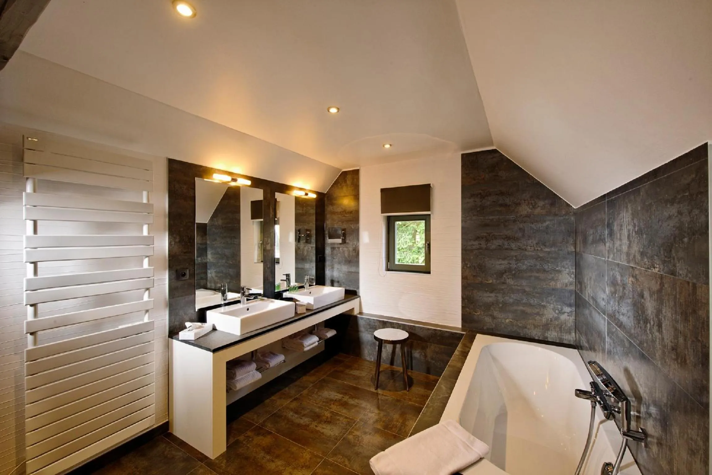 Bathroom in Hotel Restaurant L'Ami Fritz