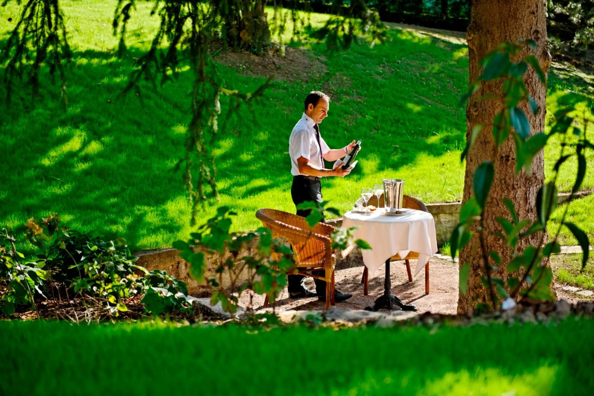 Staff in Hotel Restaurant L'Ami Fritz