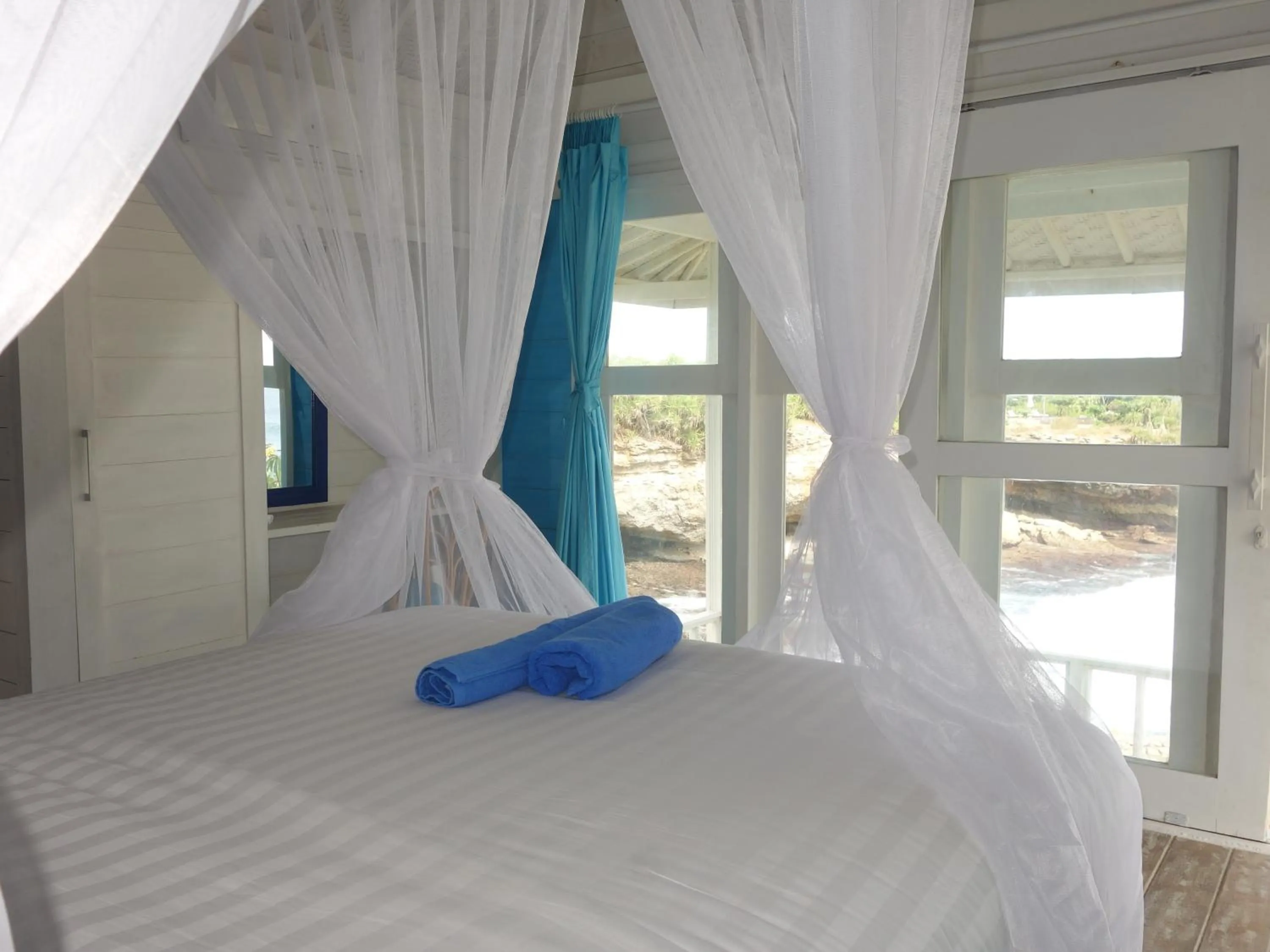Bedroom, Bed in Cliff Park Lembongan