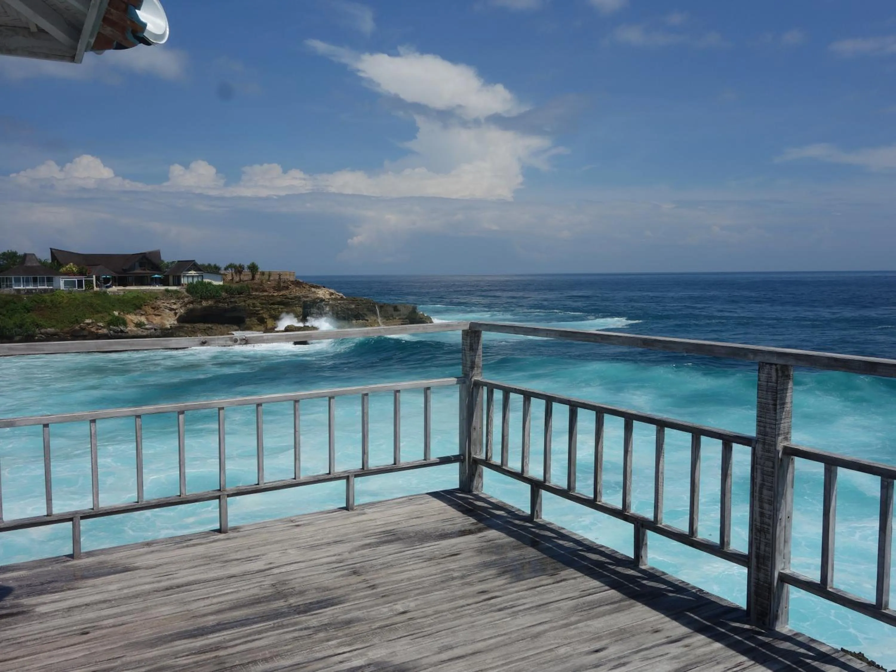 Day in Cliff Park Lembongan