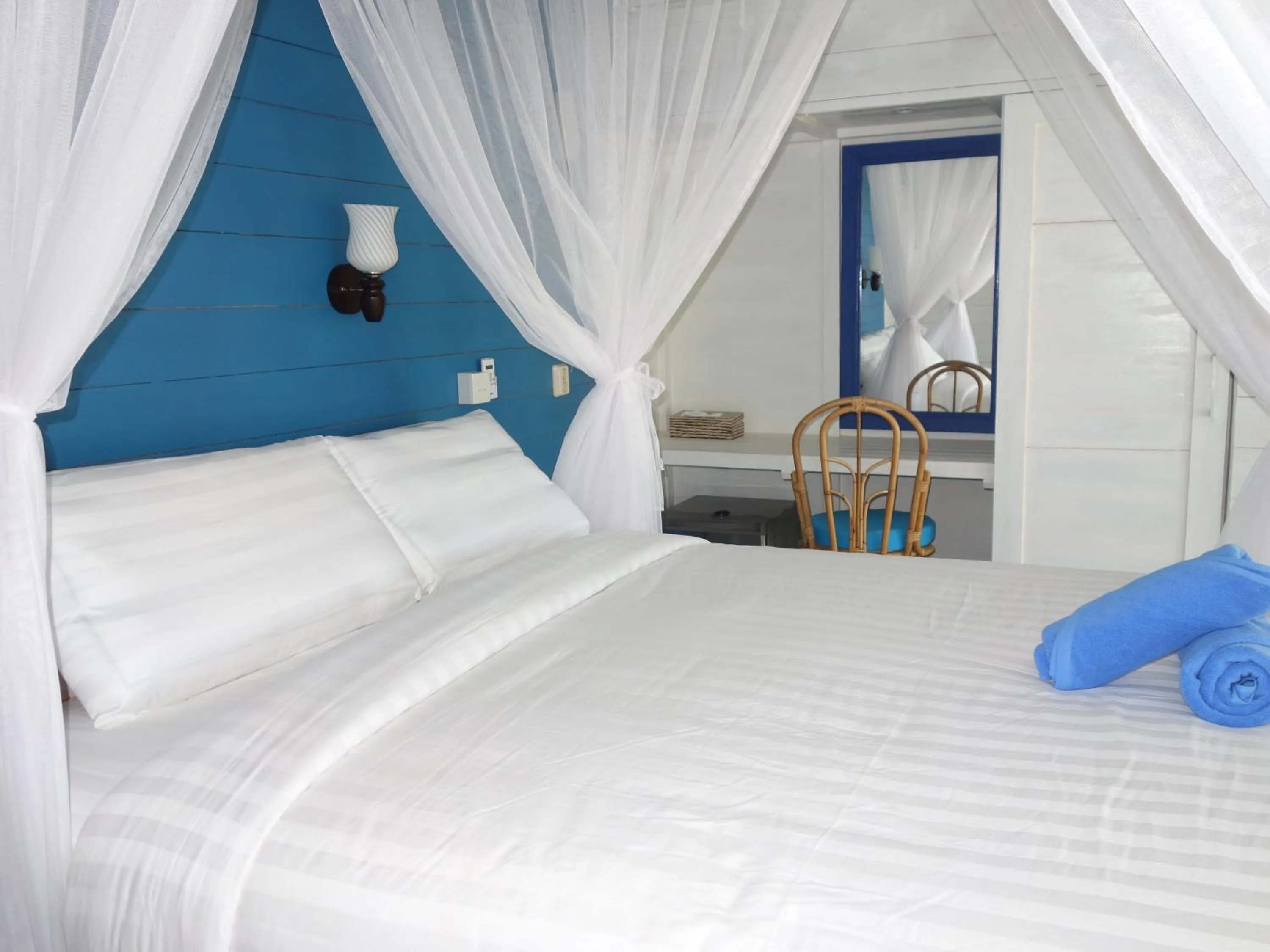 Bedroom, Bed in Cliff Park Lembongan