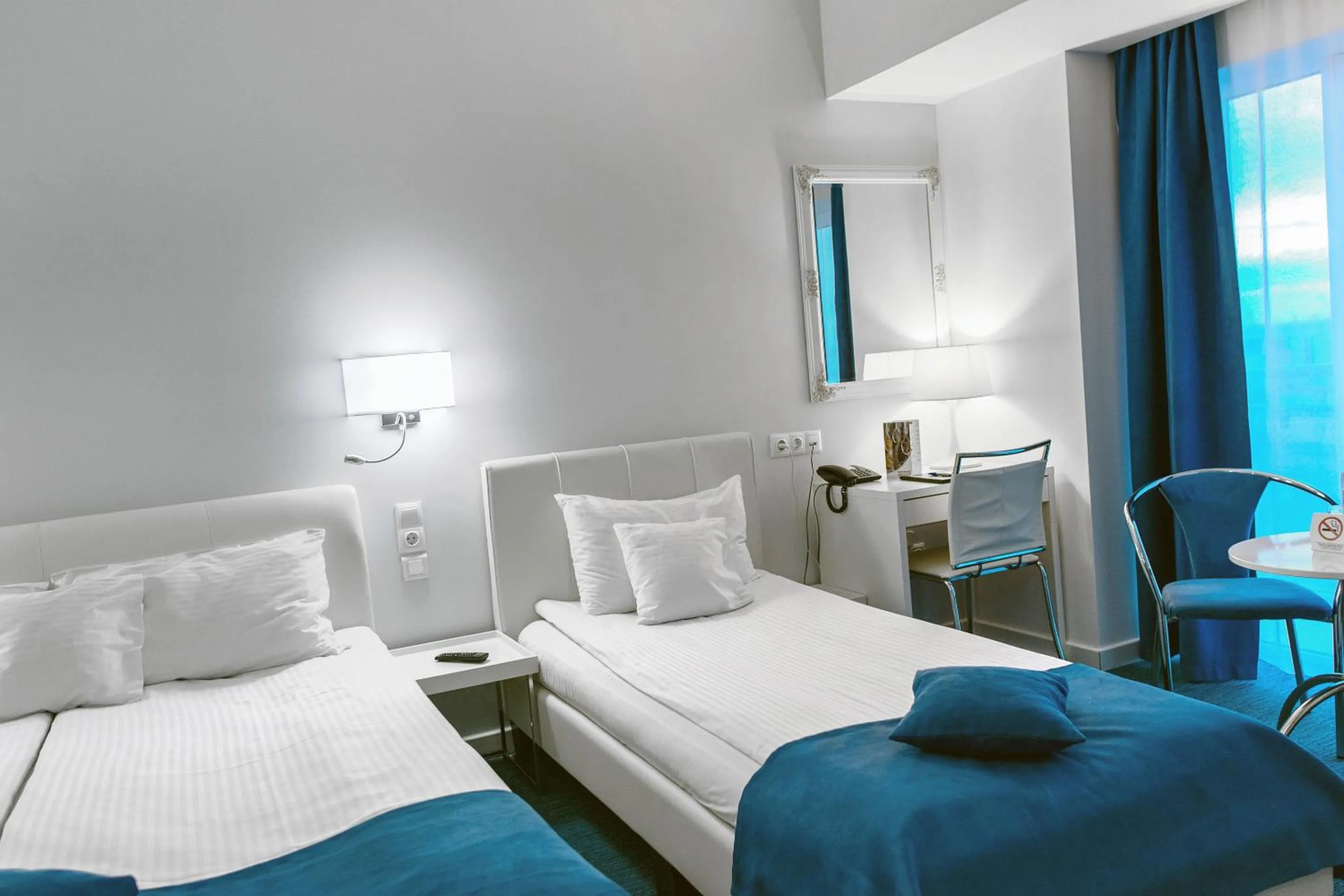 Bed in Continental Forum Constanta