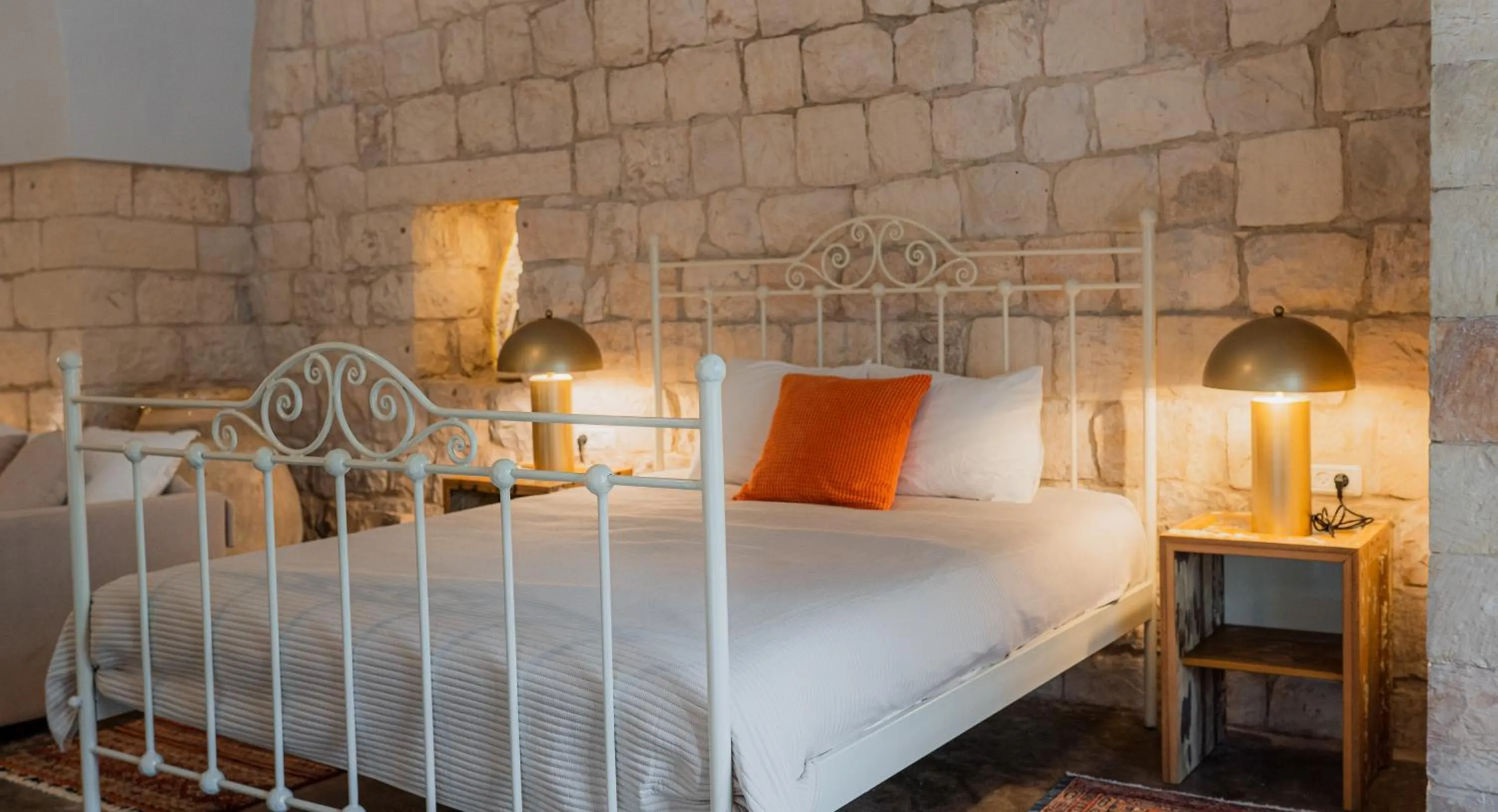 Bed in Khalil lane in the Village
