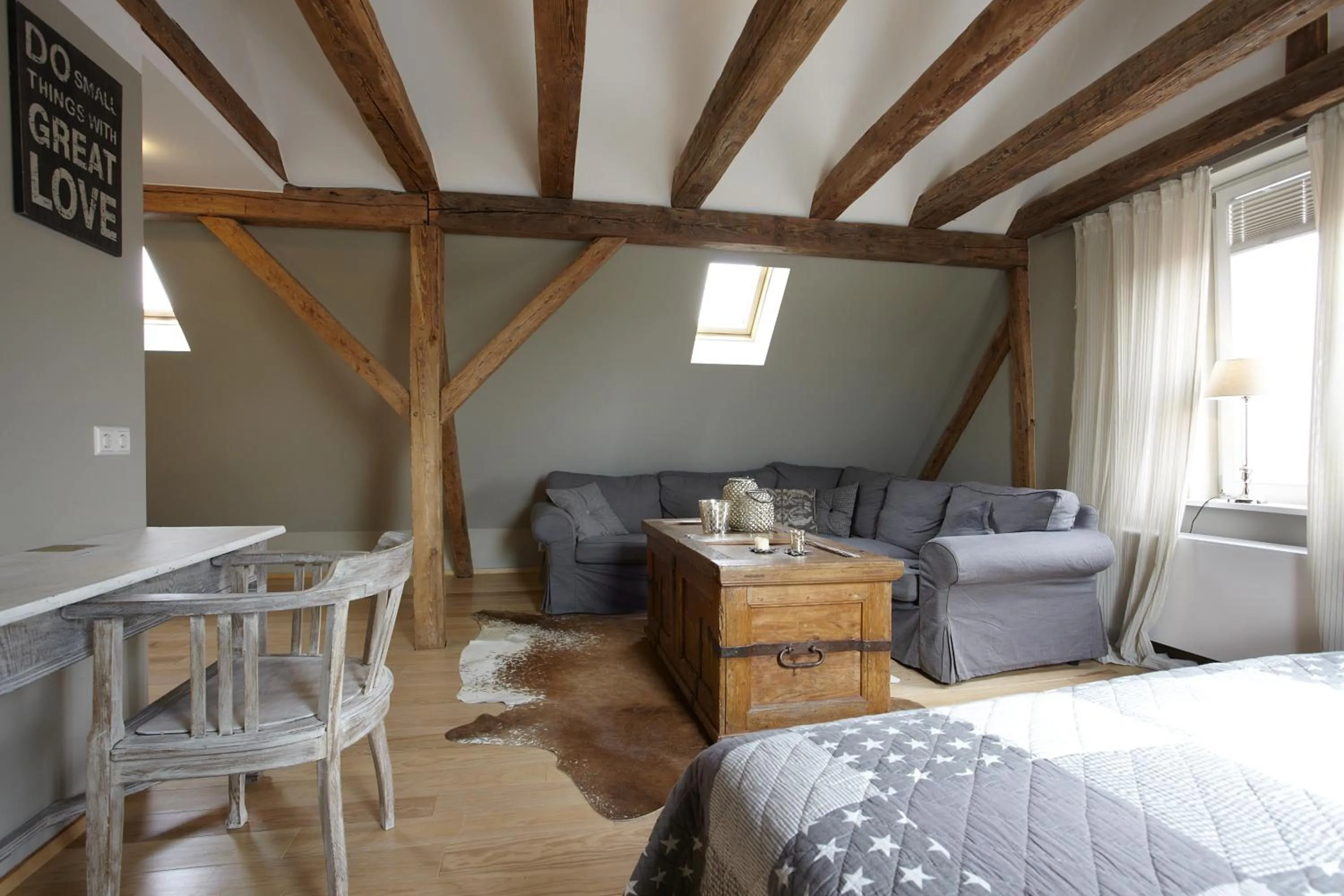 Seating area in Villa Delange