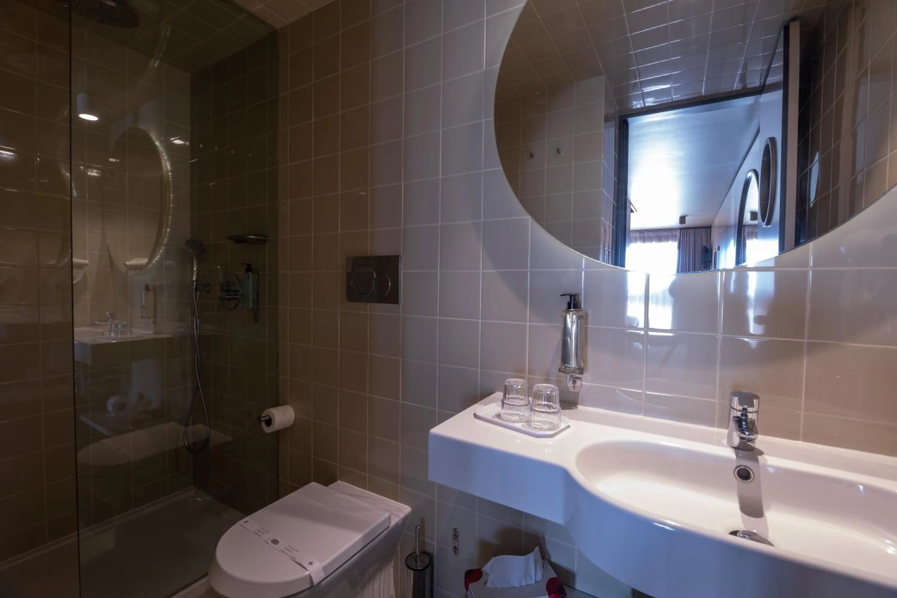 Bathroom in Axis Vermar Conference & Beach Hotel