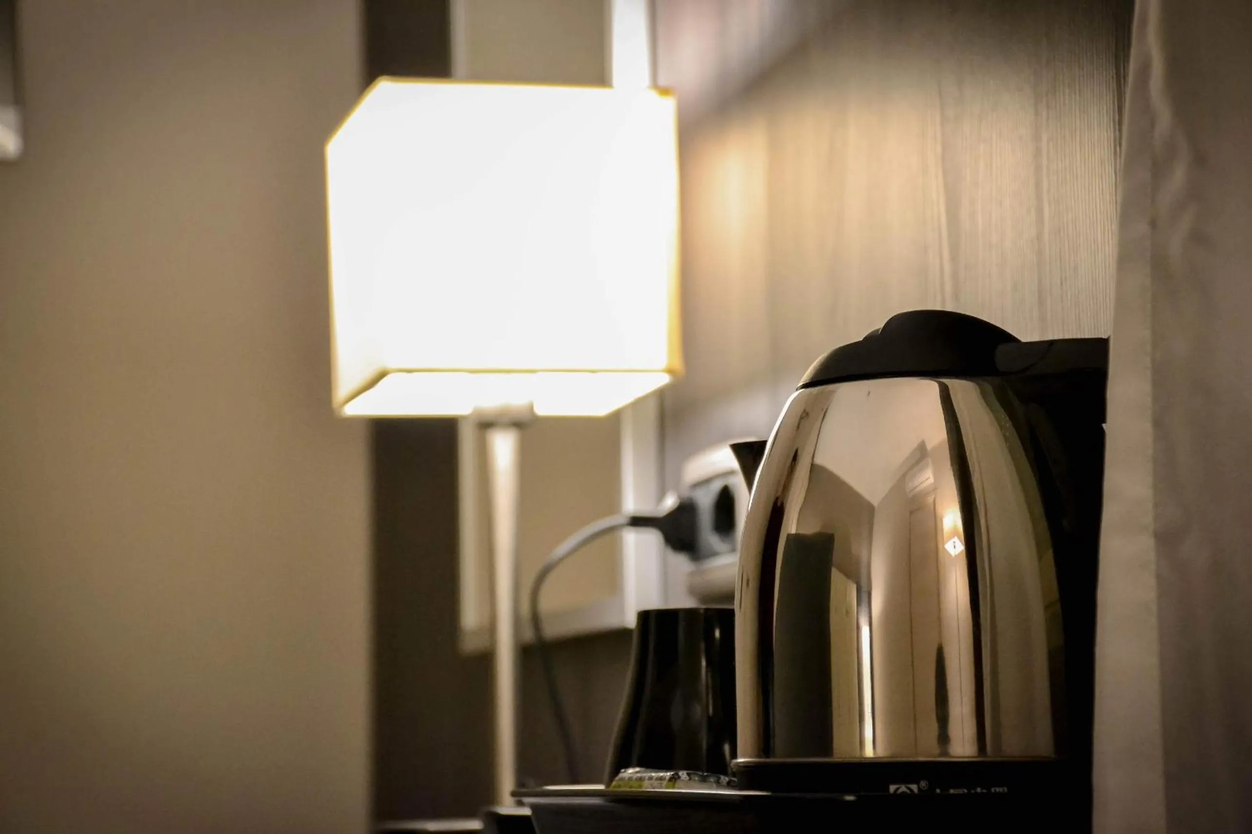 Coffee/tea facilities in Brain Rooms & Suite