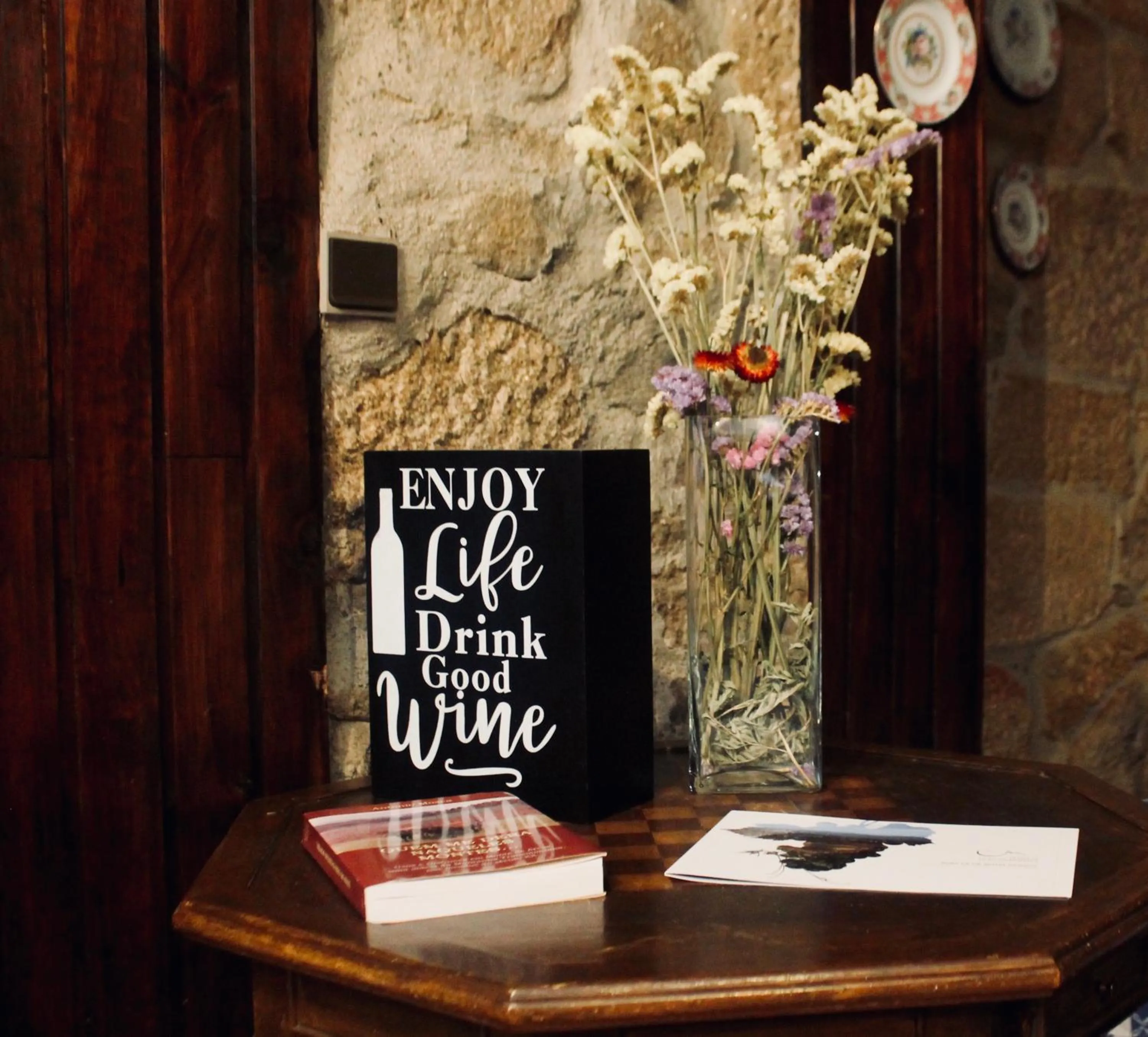 Communal lounge/ TV room in Quinta da Mata - Turismo de Habitação