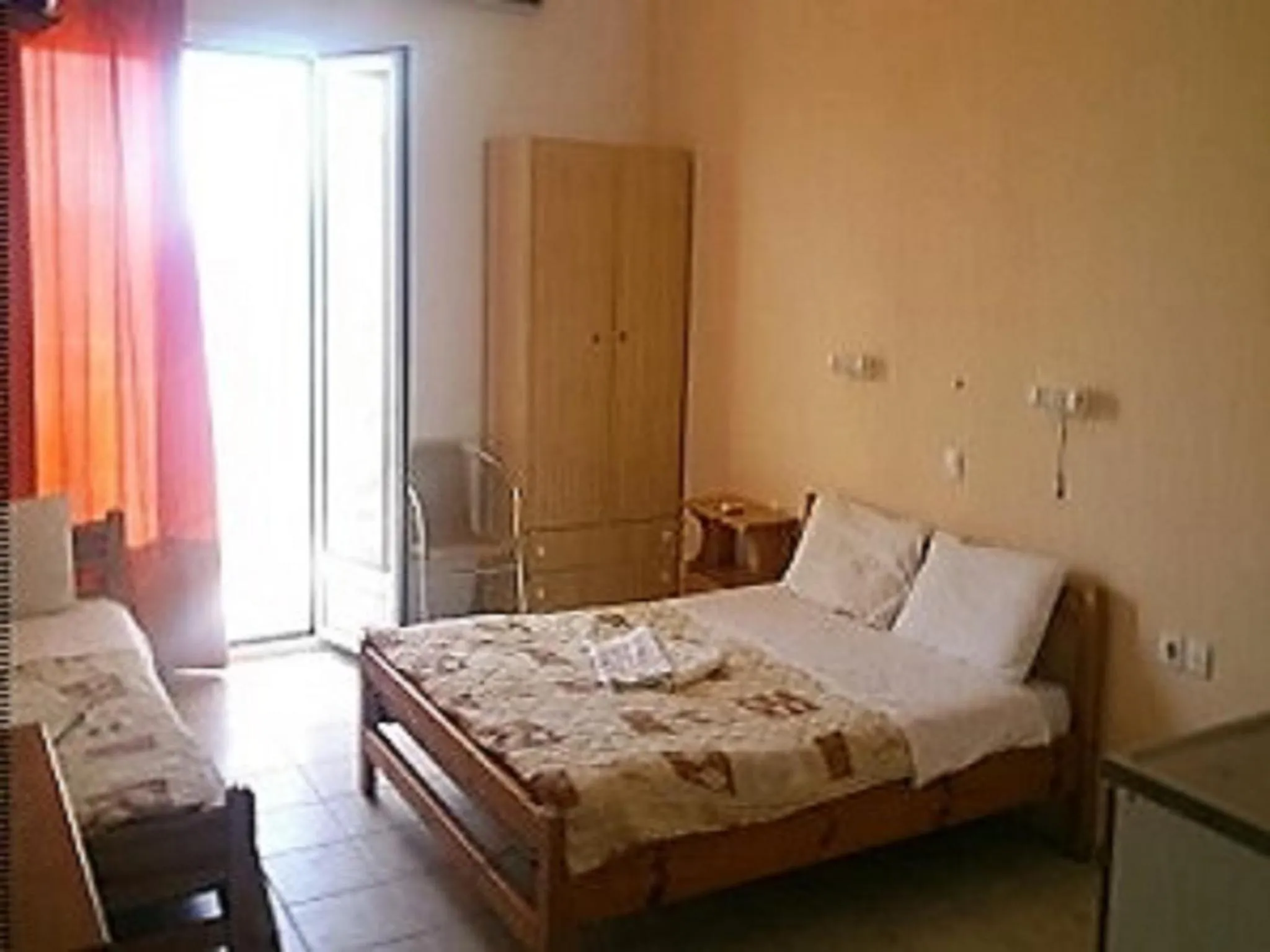 Bedroom, Bed in Apollon