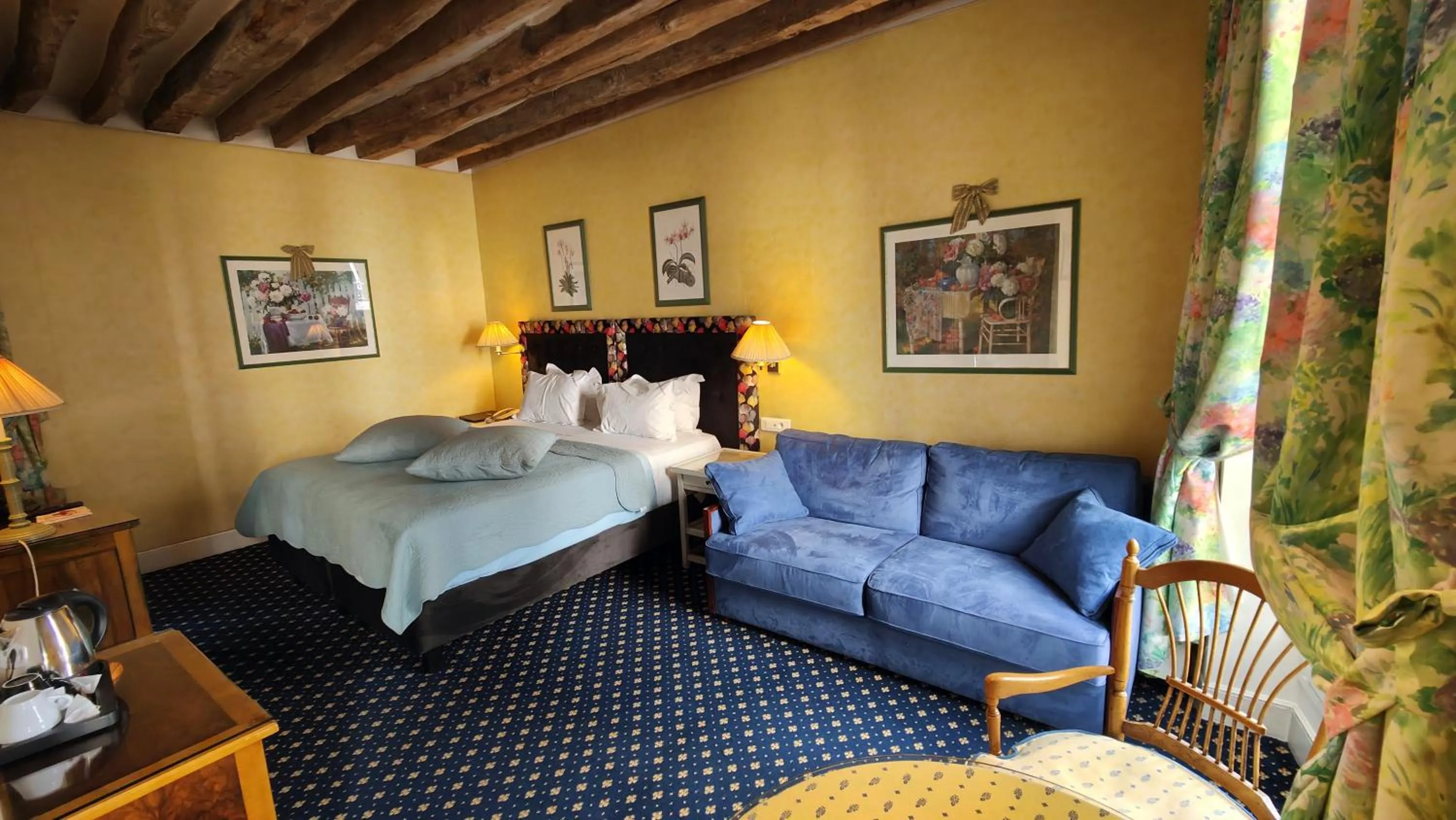 Bed in Le Relais Médicis