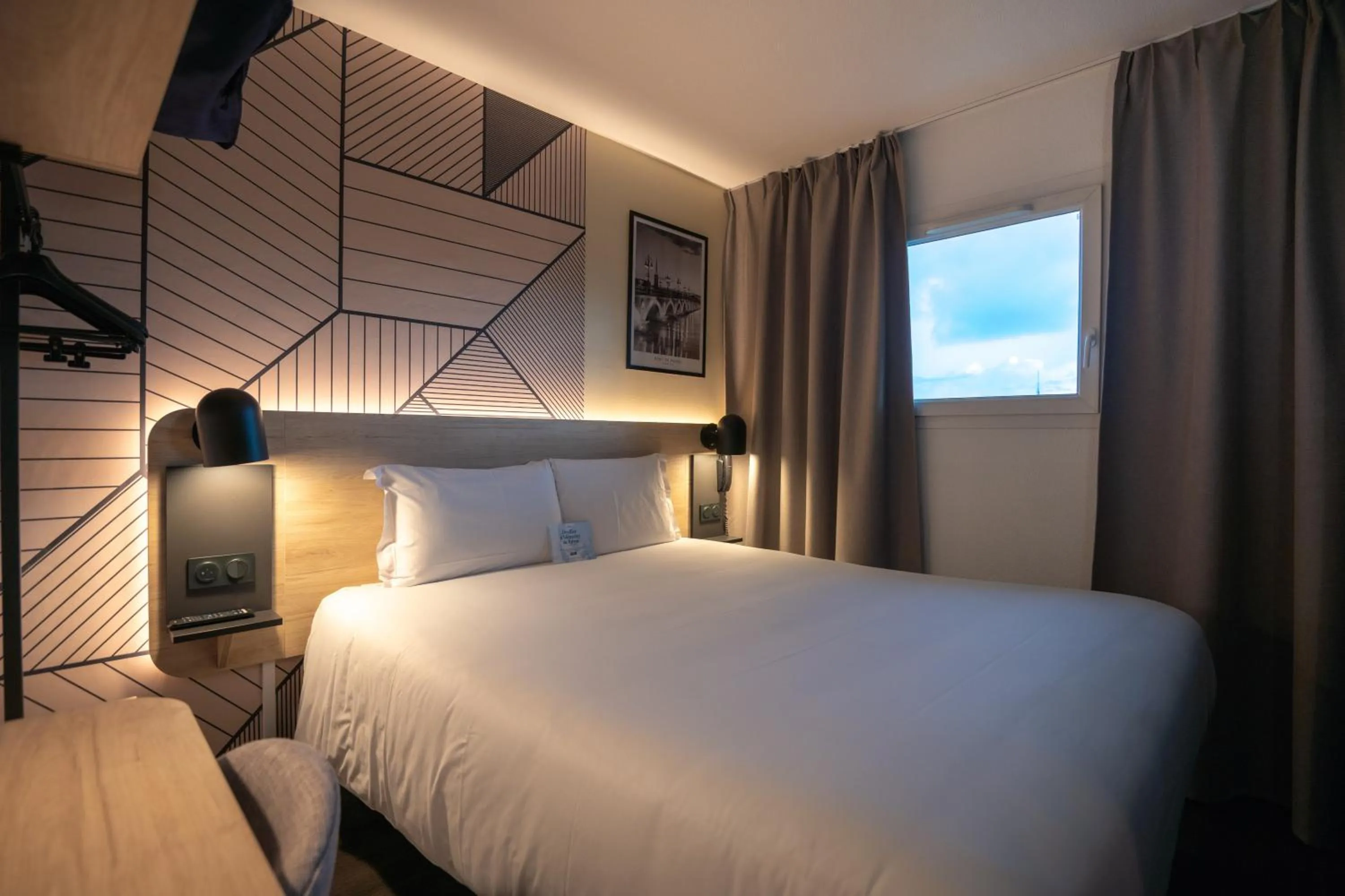 Bed in KYRIAD BORDEAUX SUD - Villenave d'Ornon