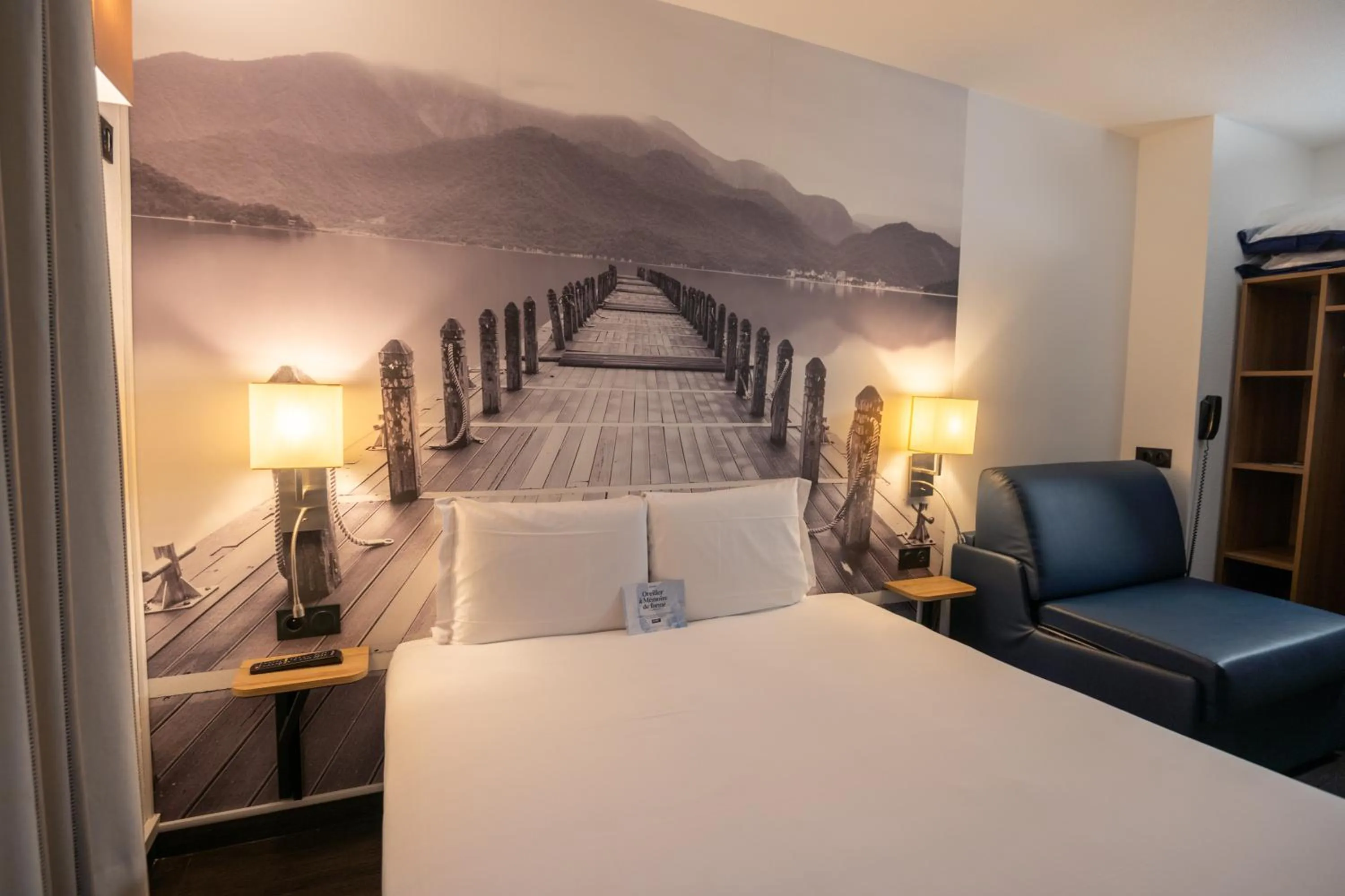 Bed in KYRIAD BORDEAUX SUD - Villenave d'Ornon