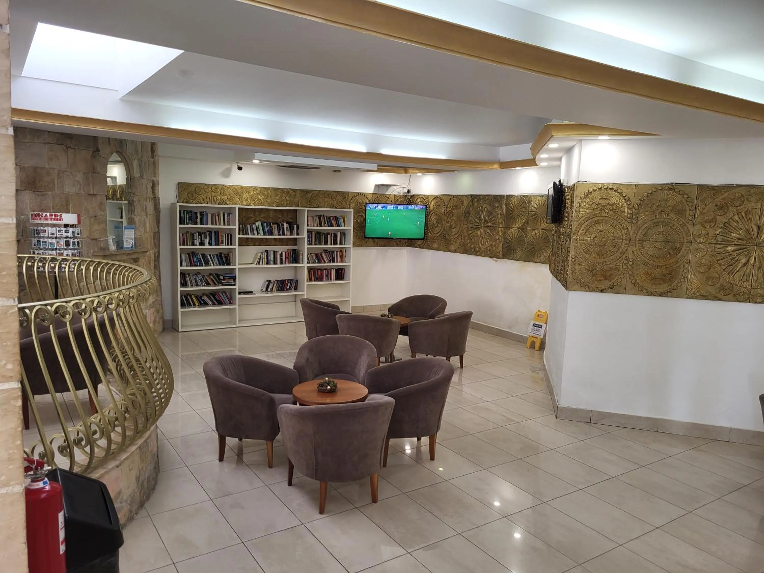 Lobby or reception in Topaz Hotel