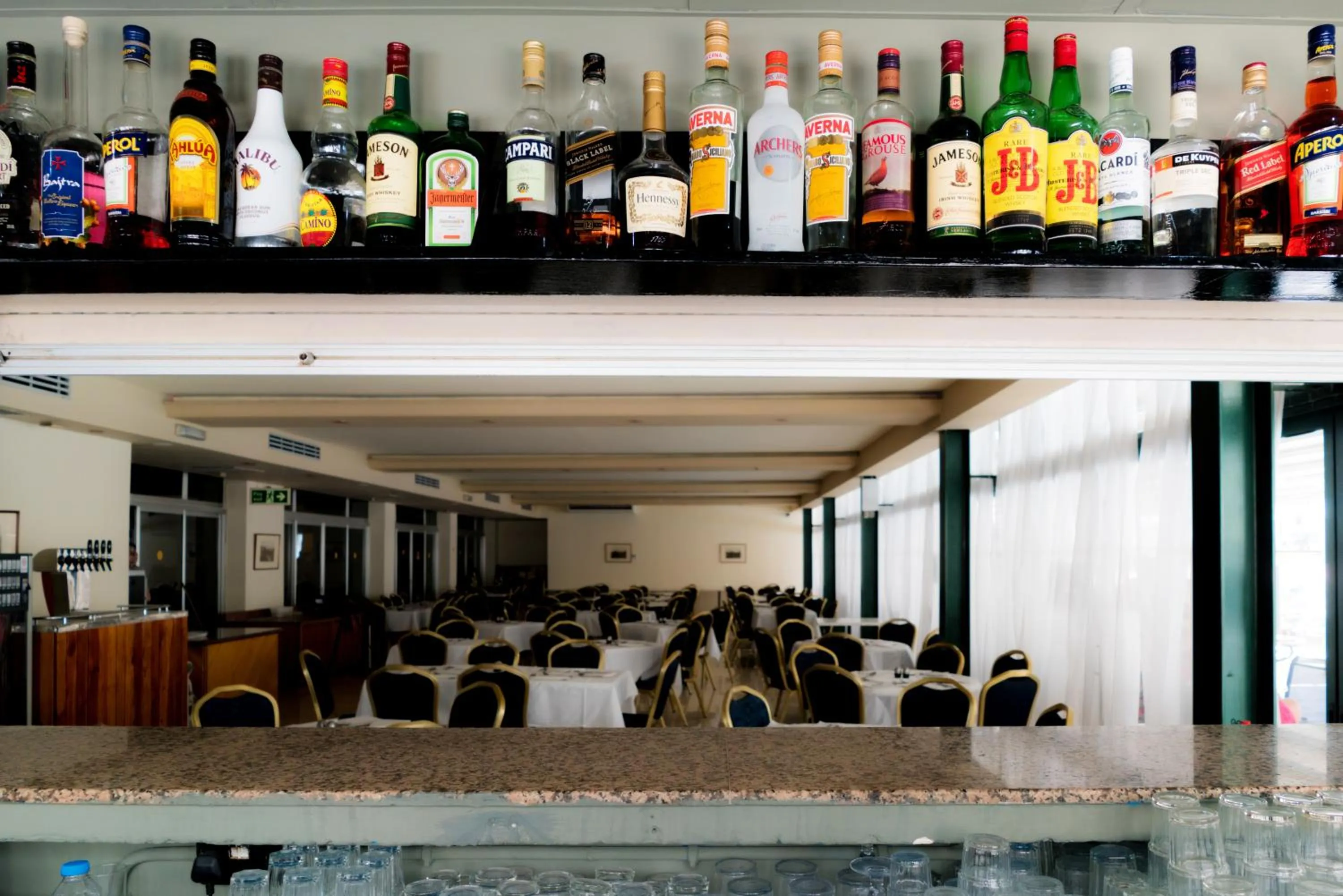 Lounge or bar in Topaz Hotel