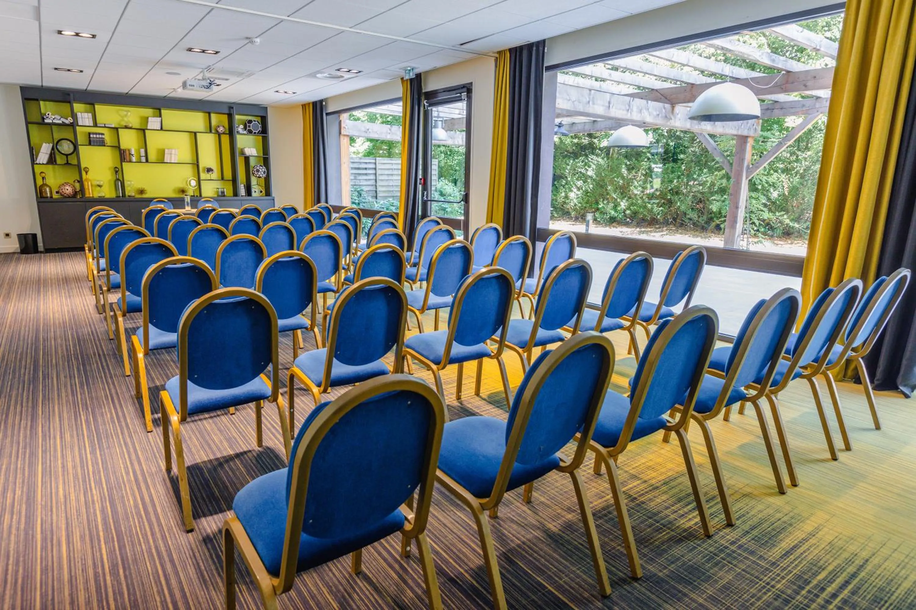 Meeting/conference room in Appart'City Collection Genève Aéroport - Ferney Voltaire