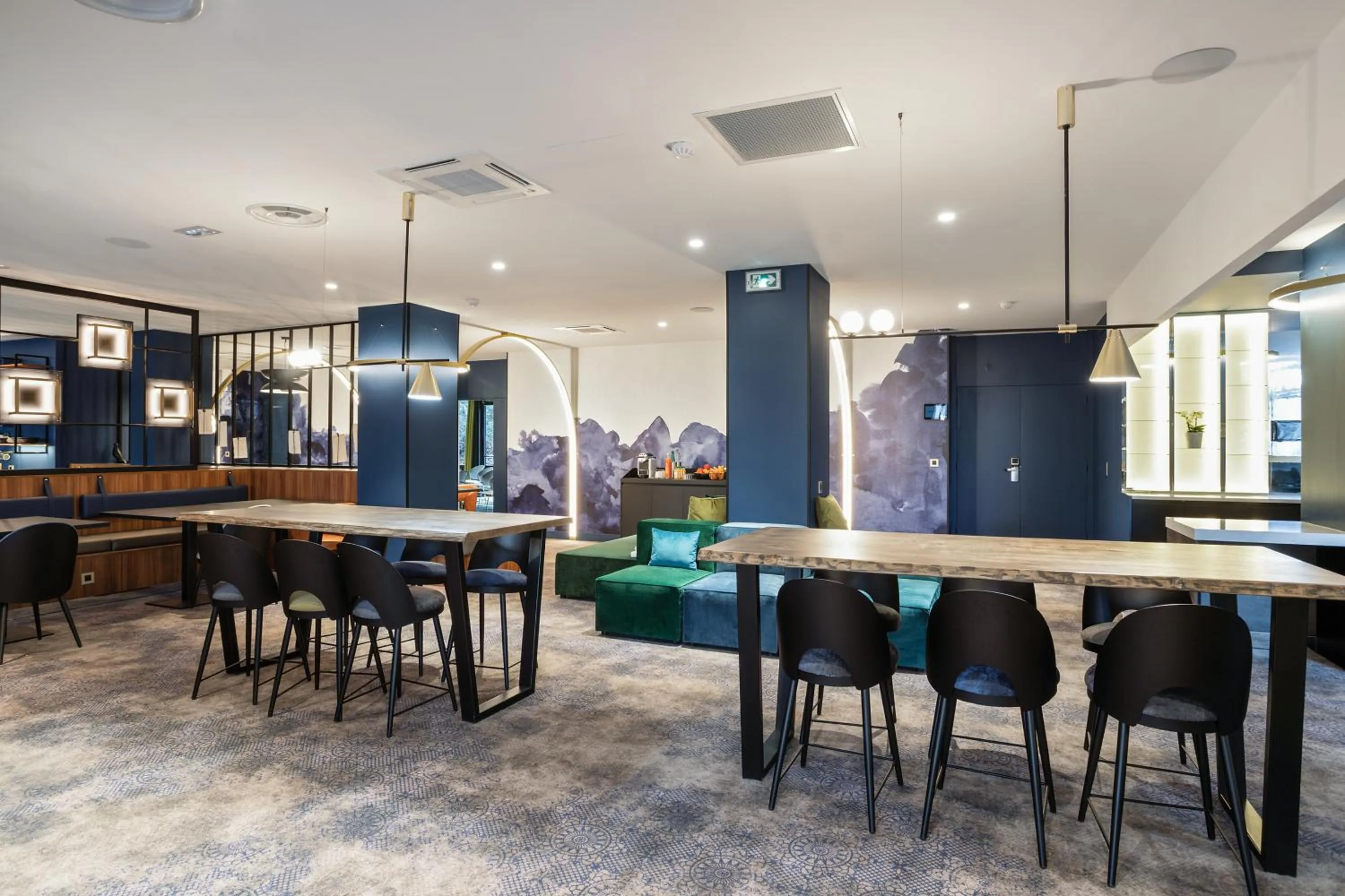 Lounge or bar in Appart'City Collection Genève Aéroport - Ferney Voltaire