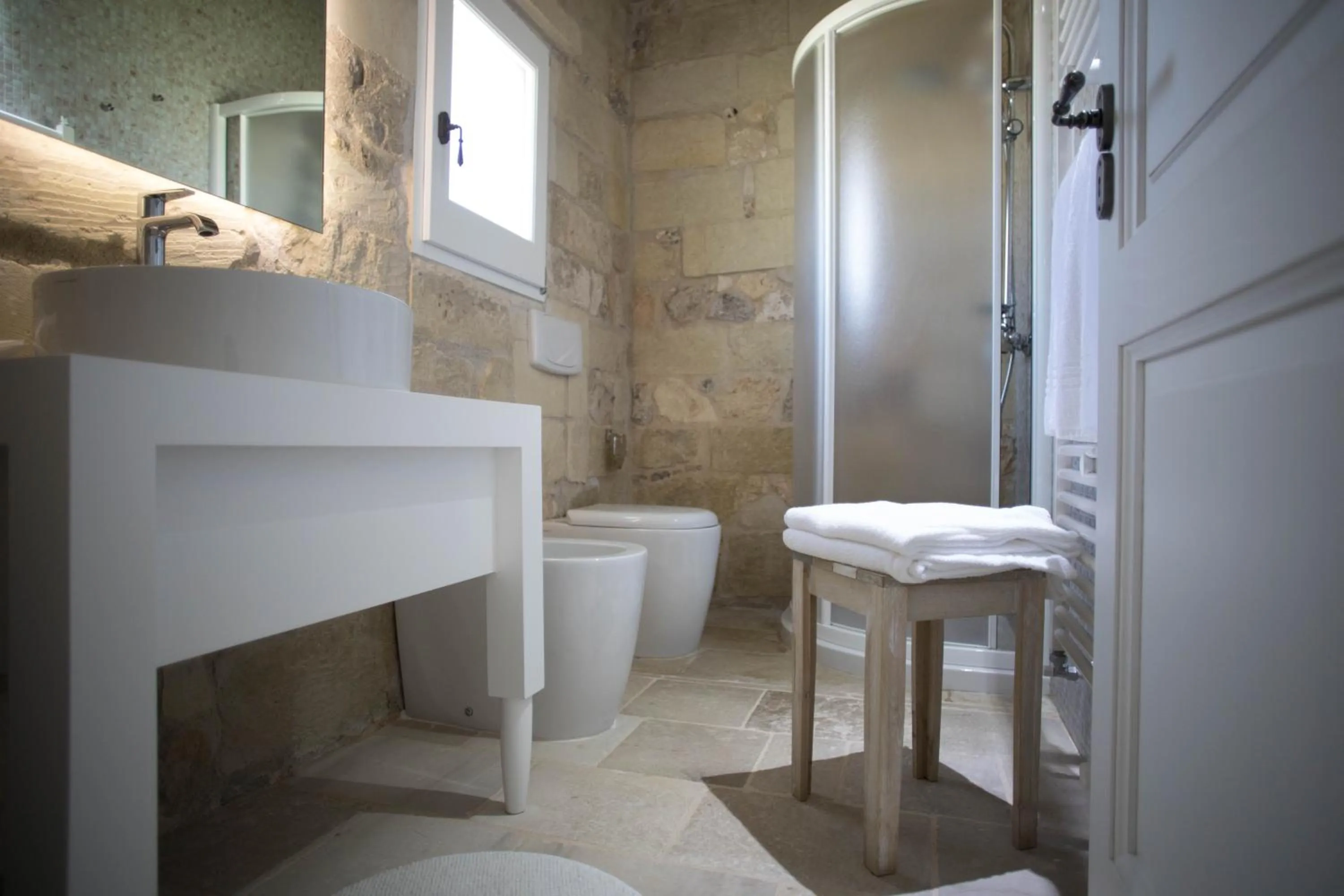 Shower in Don Agostino Relais Masseria
