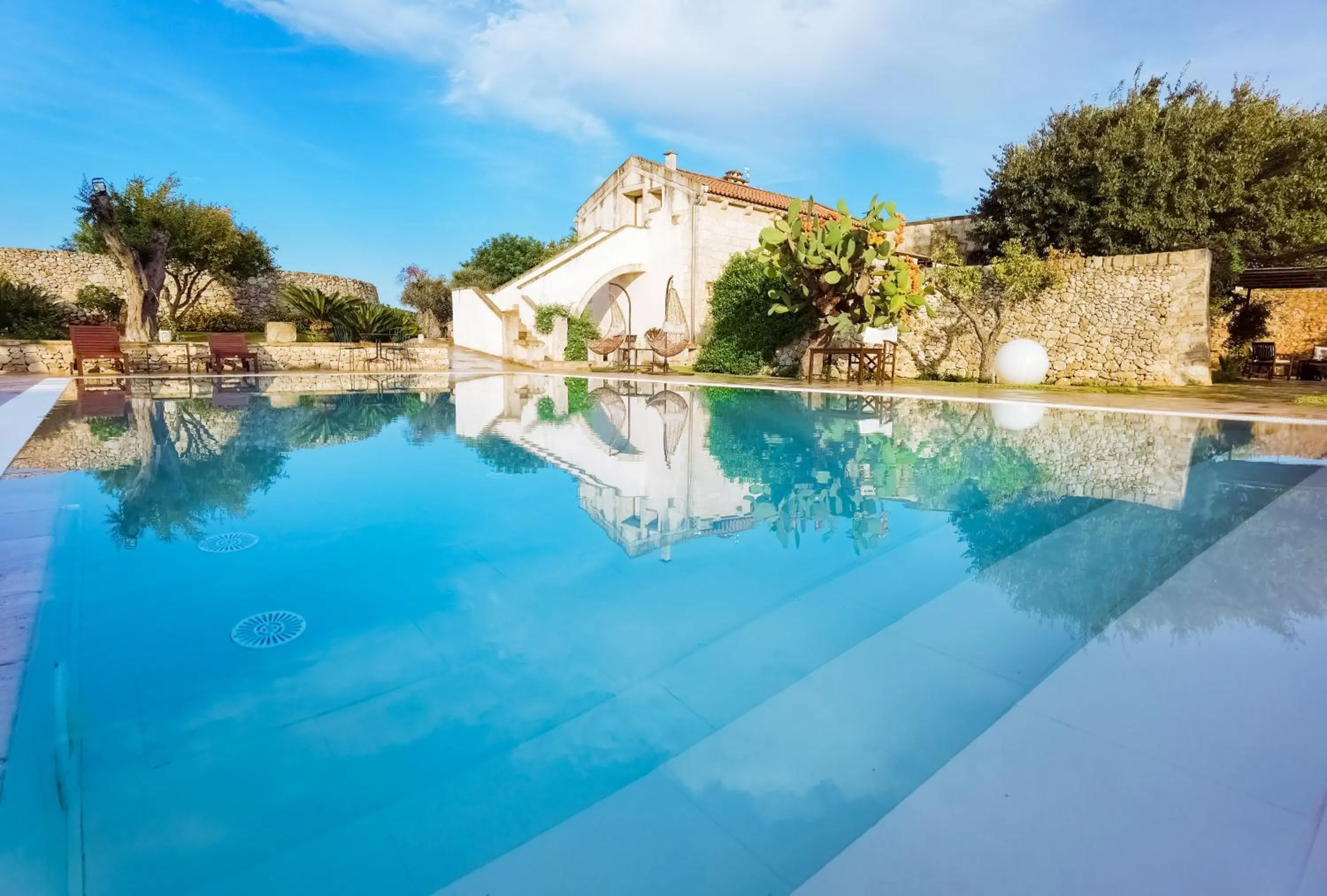 Pool view in Don Agostino Relais Masseria