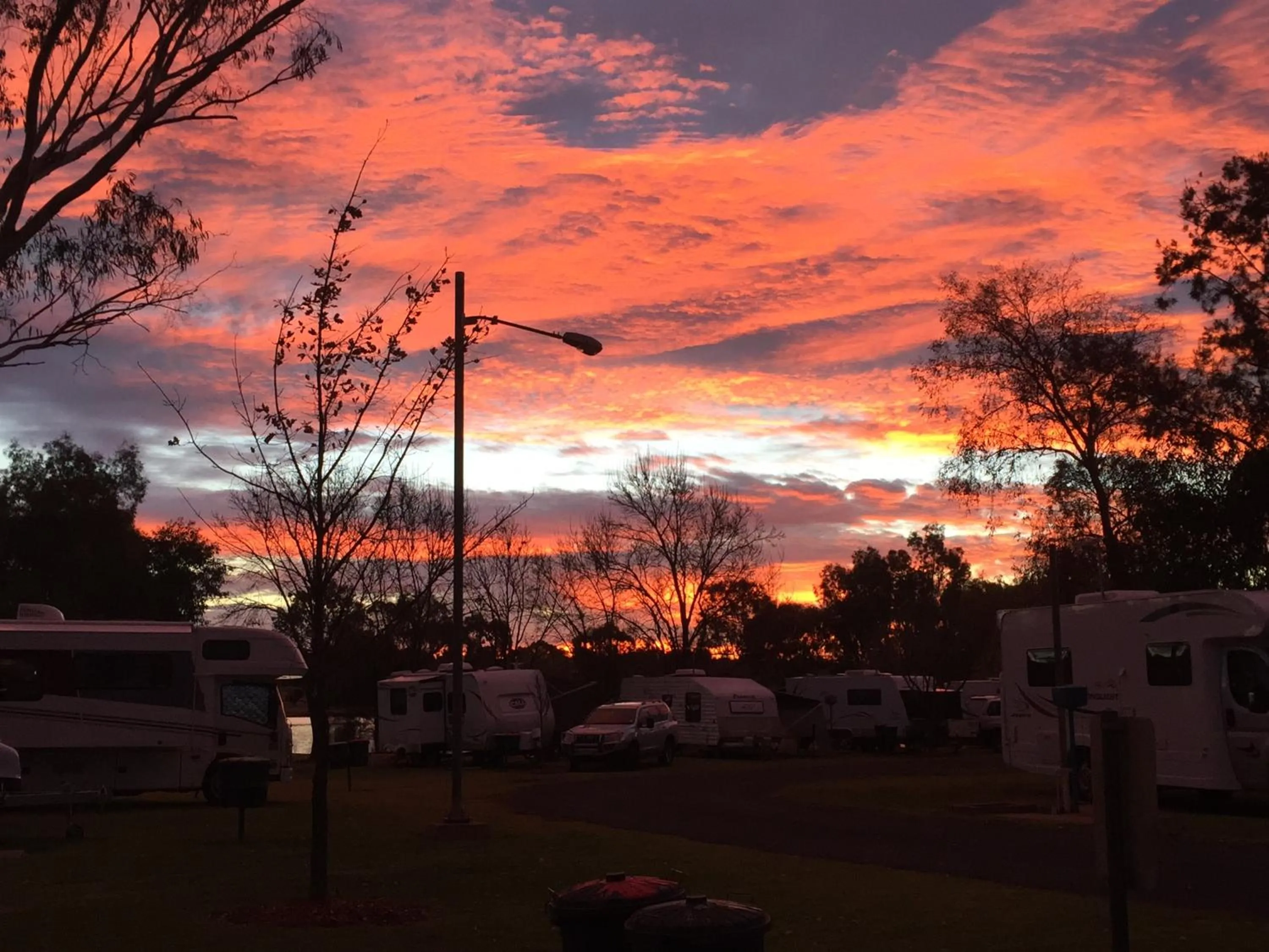 Sunset in Junee Tourist Park