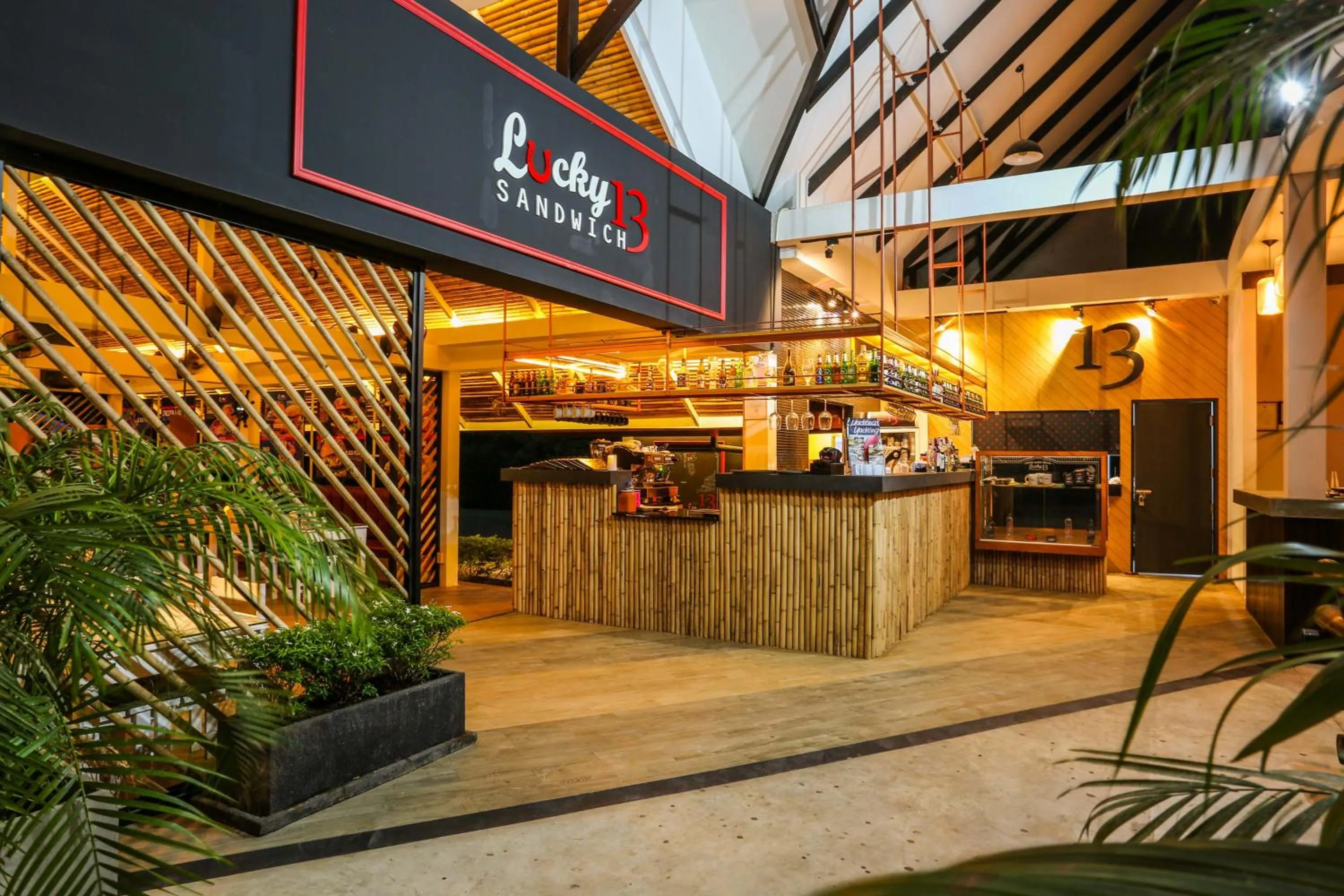 Restaurant/places to eat in Naiharn Beach Resort - SHA Plus Extra