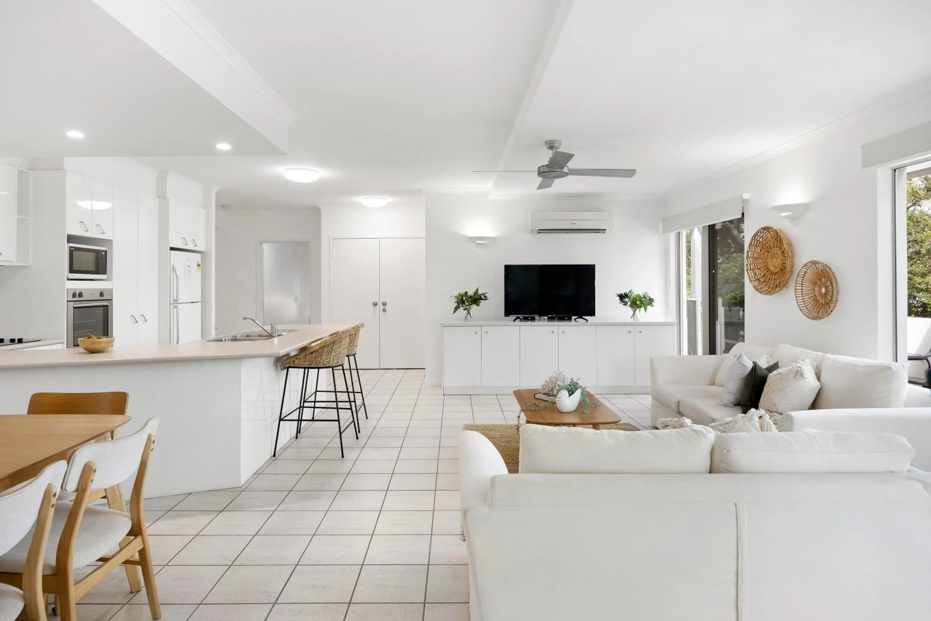 TV and multimedia in Como Noosa