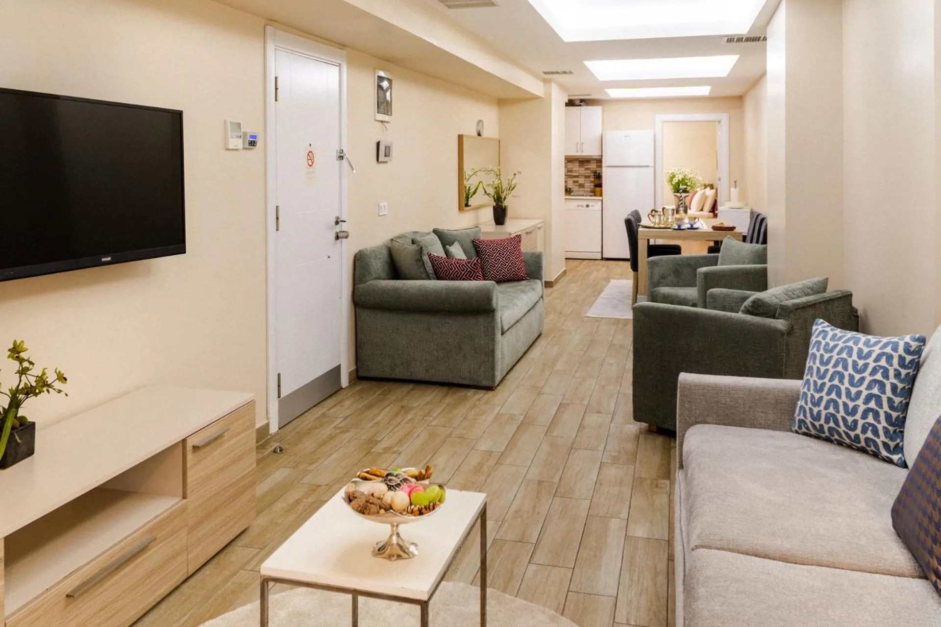 Communal lounge/ TV room in Cheya Sisli BNB Medical & Business City Center Tesvikiye Suites and Apartments