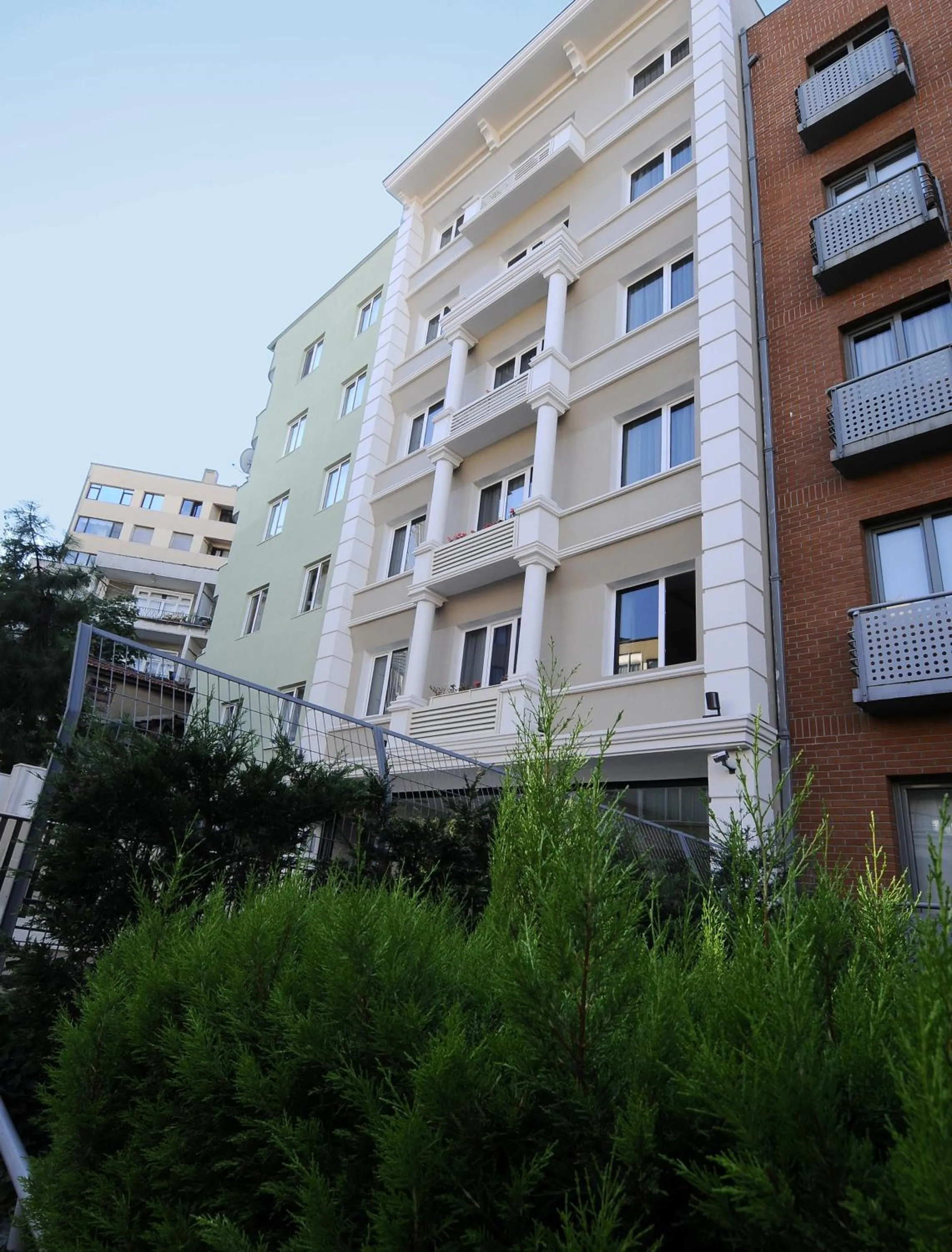Property building in Cheya Sisli BNB Medical & Business City Center Tesvikiye Suites and Apartments