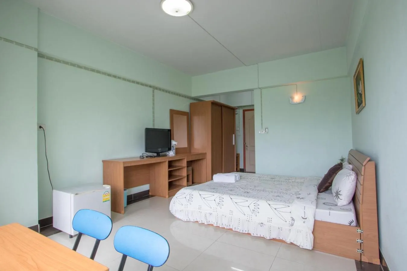 Photo of the whole room, Bed in The Garden Place Bangkok