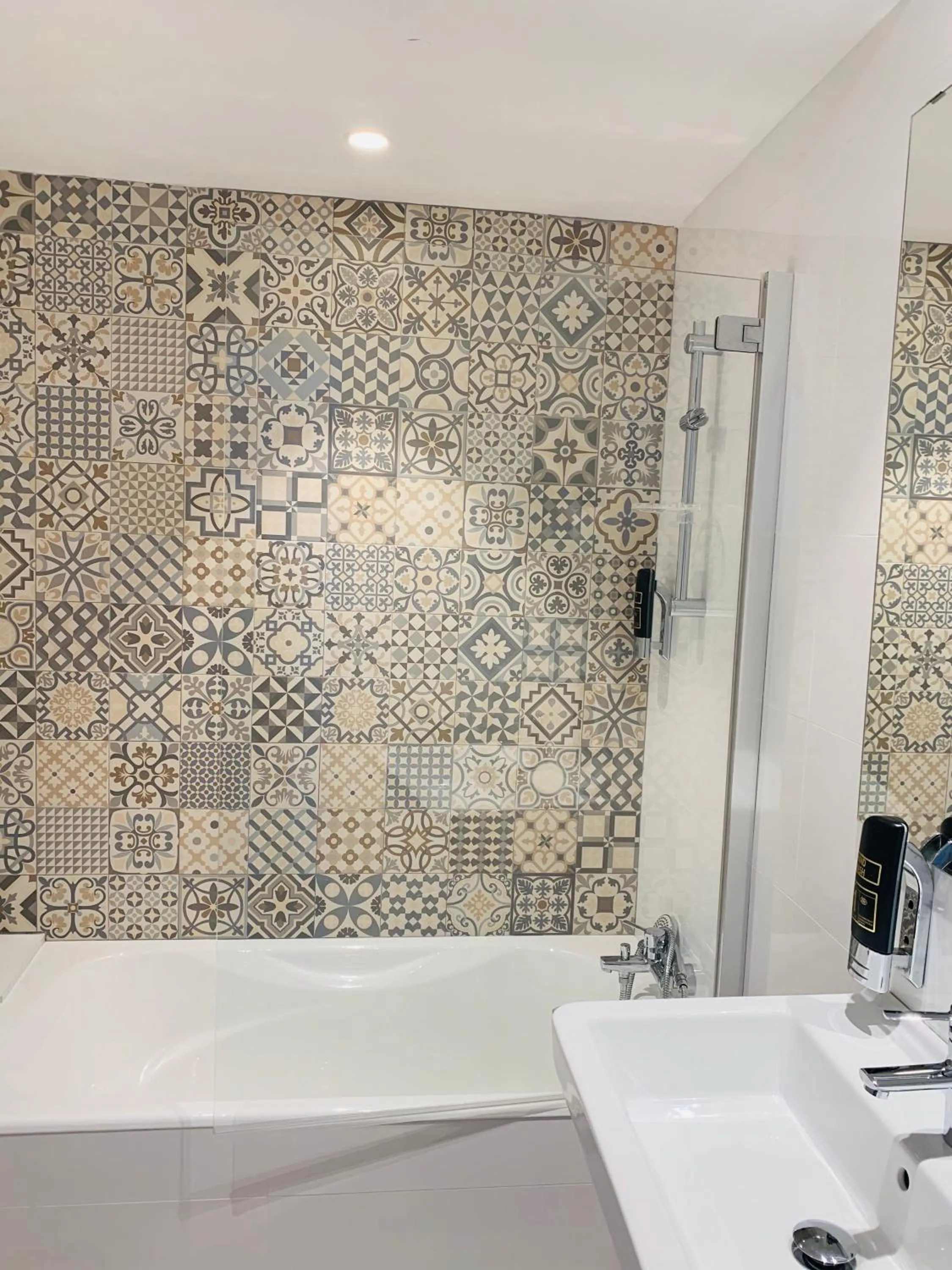 Bathroom in Hotel Miramar