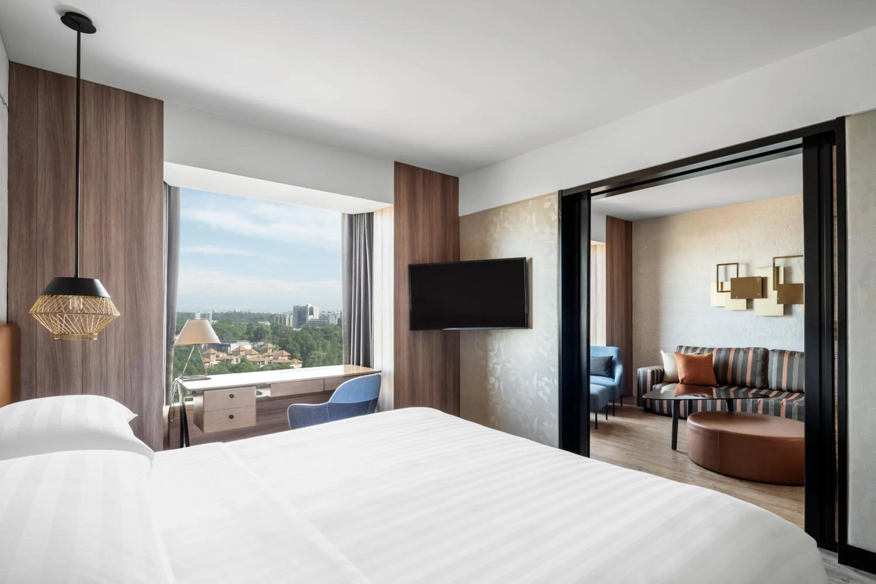 Bird's eye view, Bed in JEN Singapore Tanglin by Shangri-La