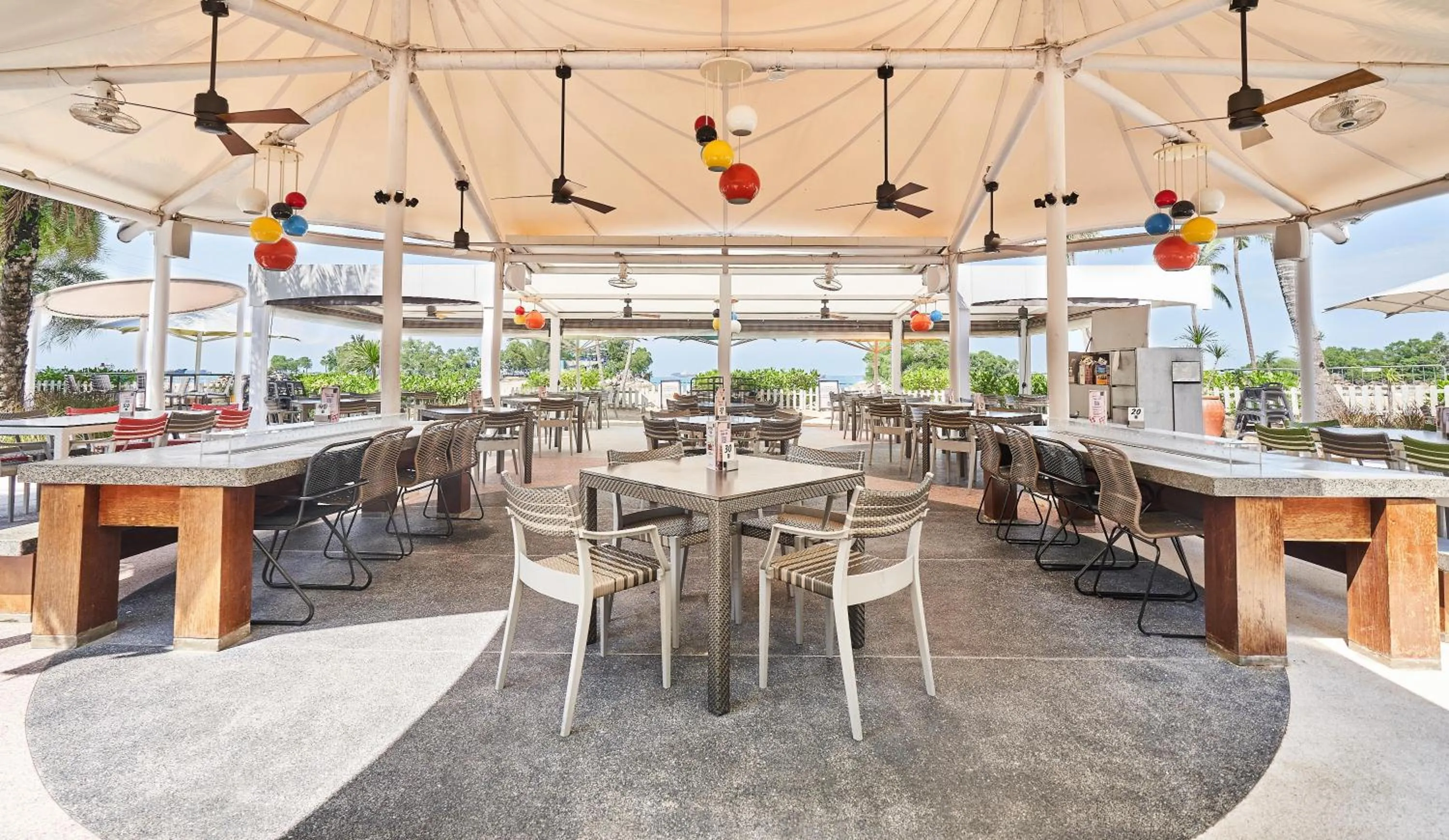 Restaurant/places to eat in Shangri-La Rasa Sentosa, Singapore