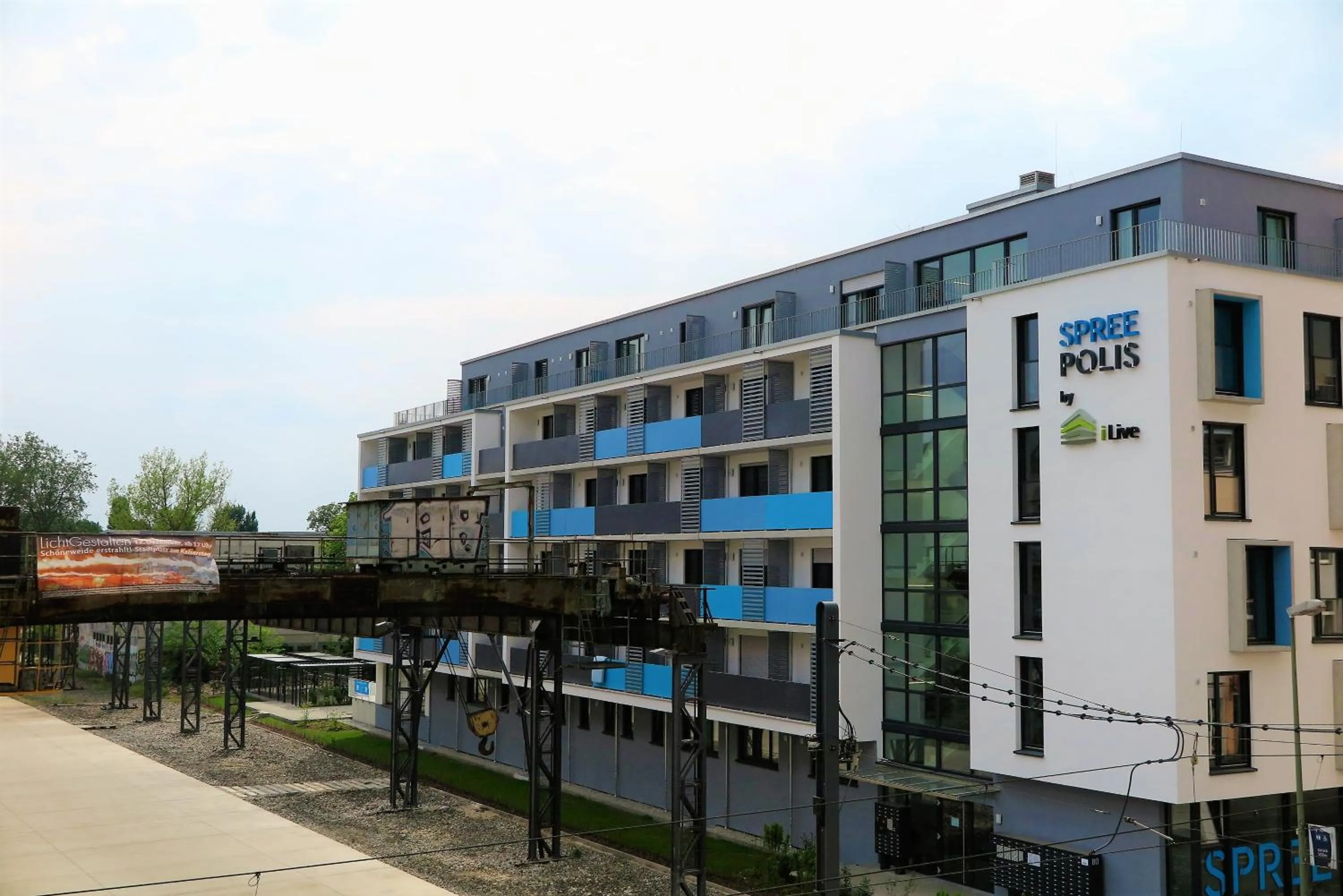 Property building in Spreepolis Boardinghaus