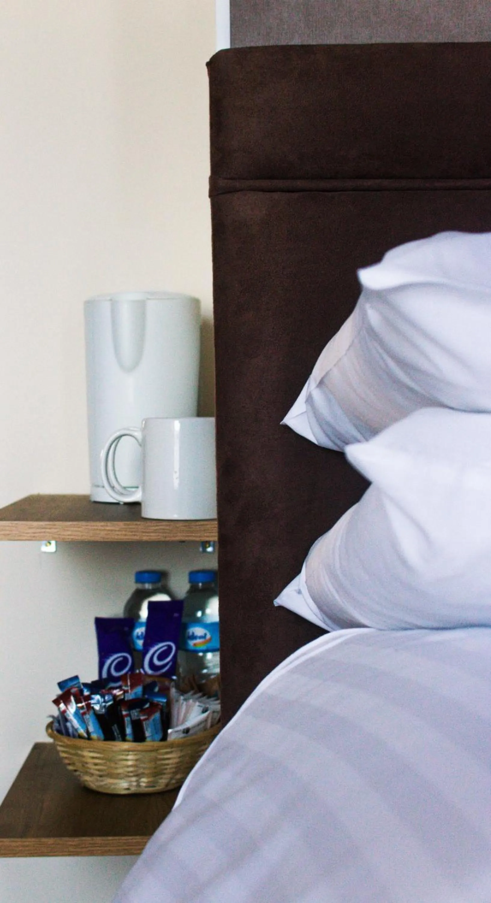 Coffee/tea facilities, Bed in Wellesley Park Hotel