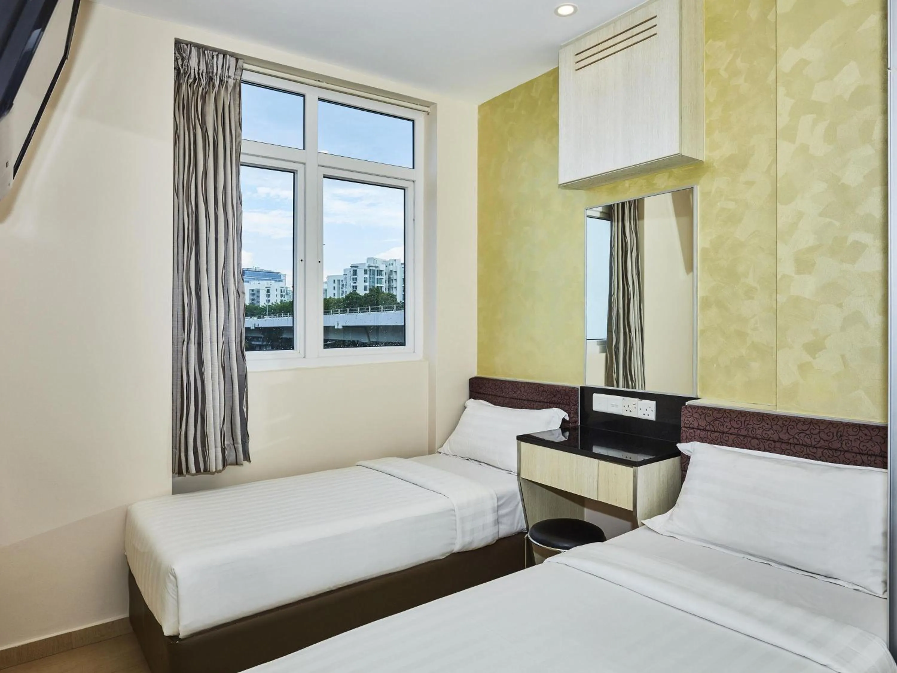 Bedroom, Bed in ibis budget Singapore Mount Faber