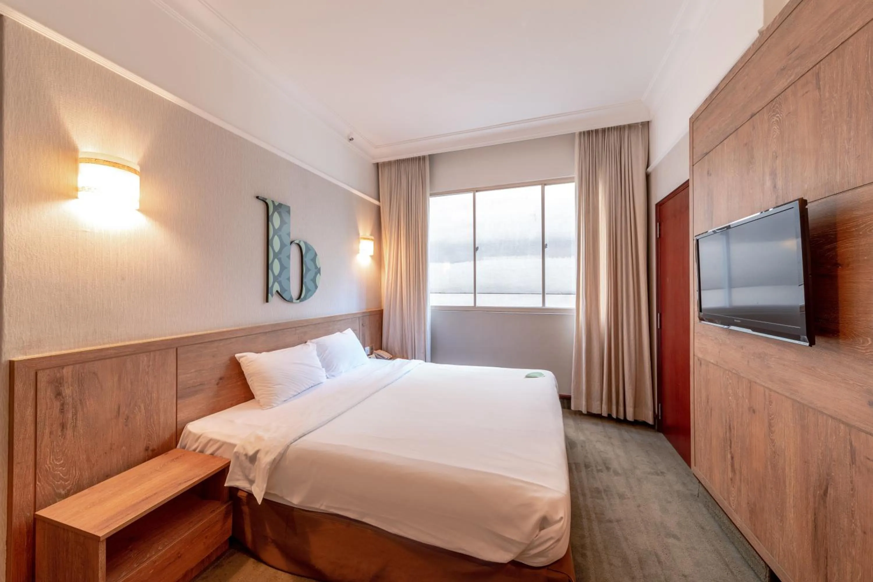 Bedroom, Bed in Hotel Bencoolen Singapore