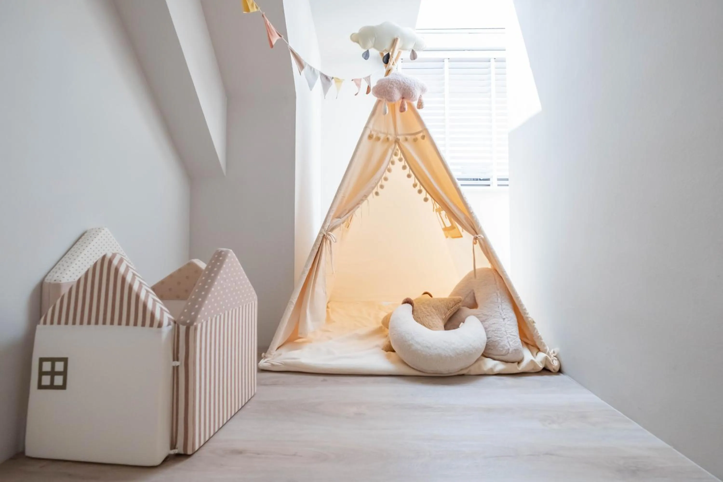 Decorative detail, Bed in Rest Bugis Hotel