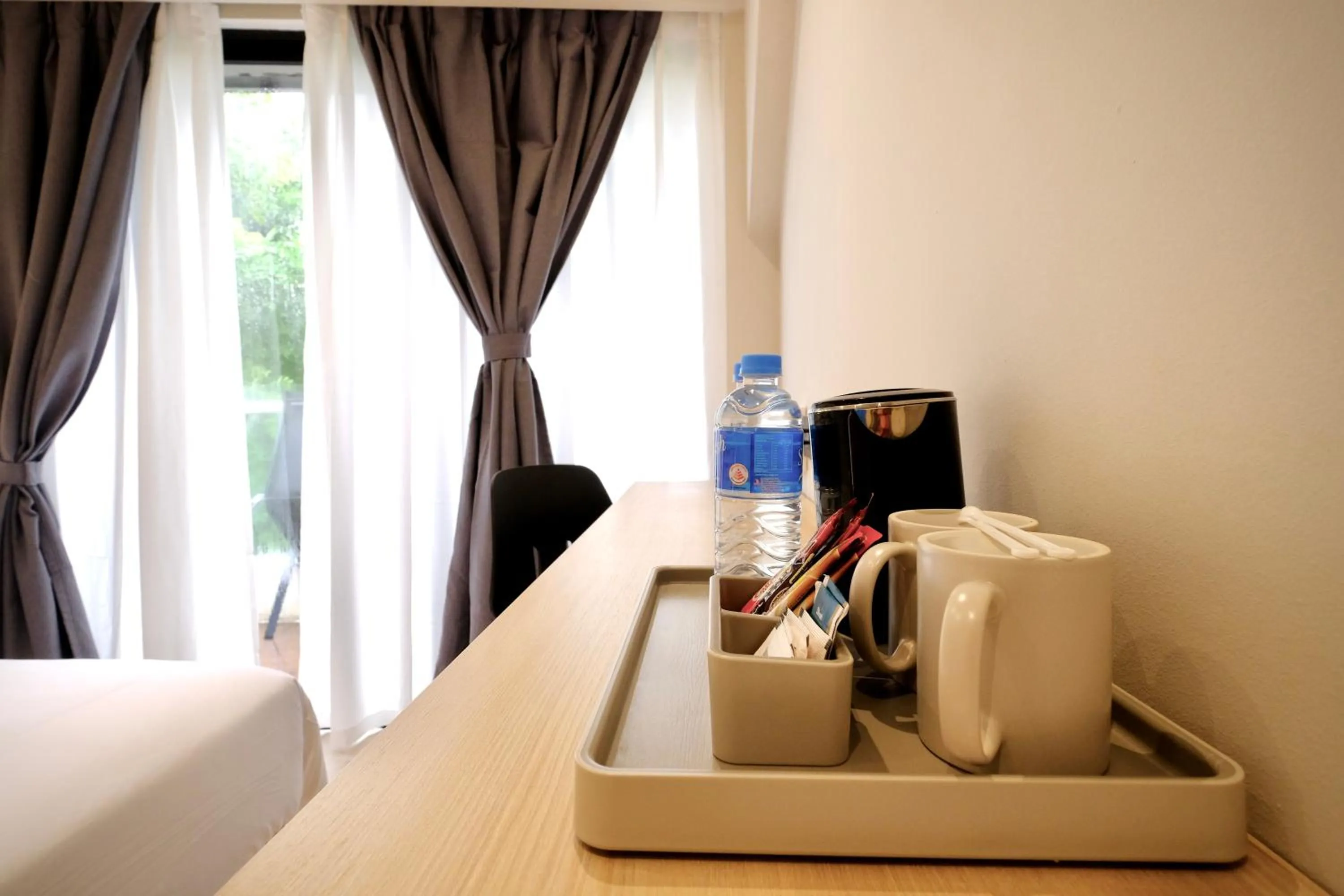 oven, Bed in Rest Bugis Hotel