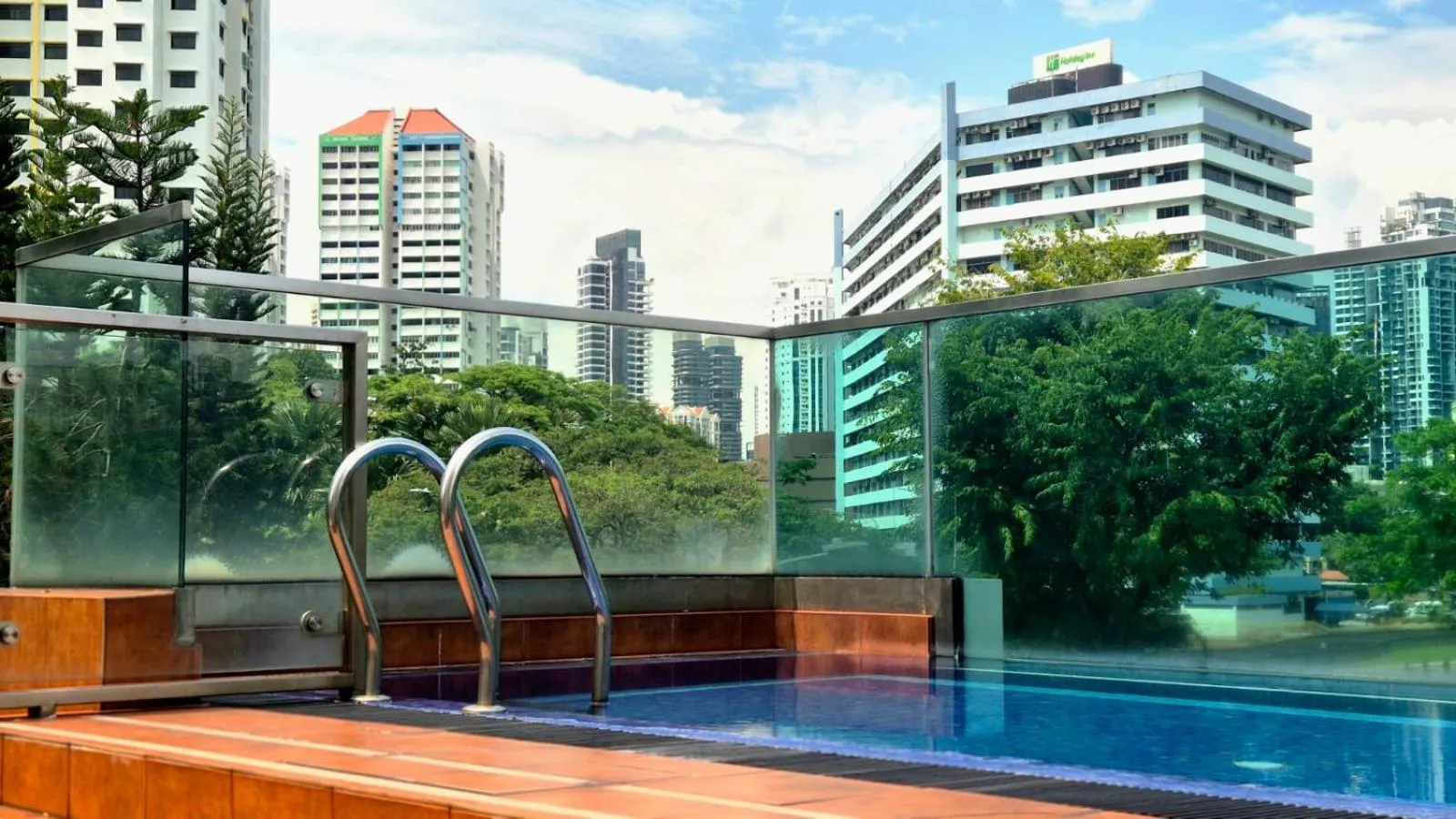 Swimming pool in Nostalgia Hotel