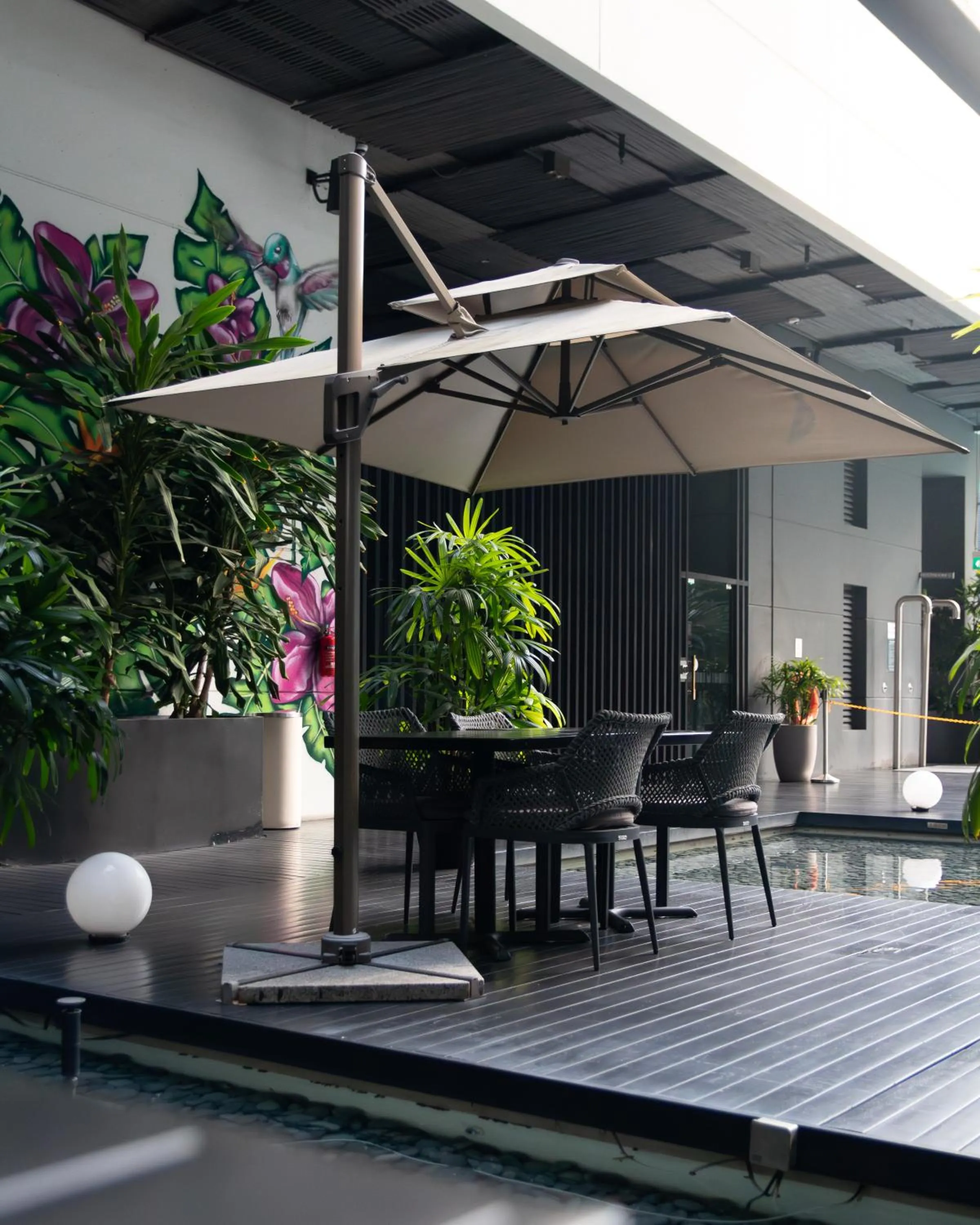 Entertainment in Studio M Hotel