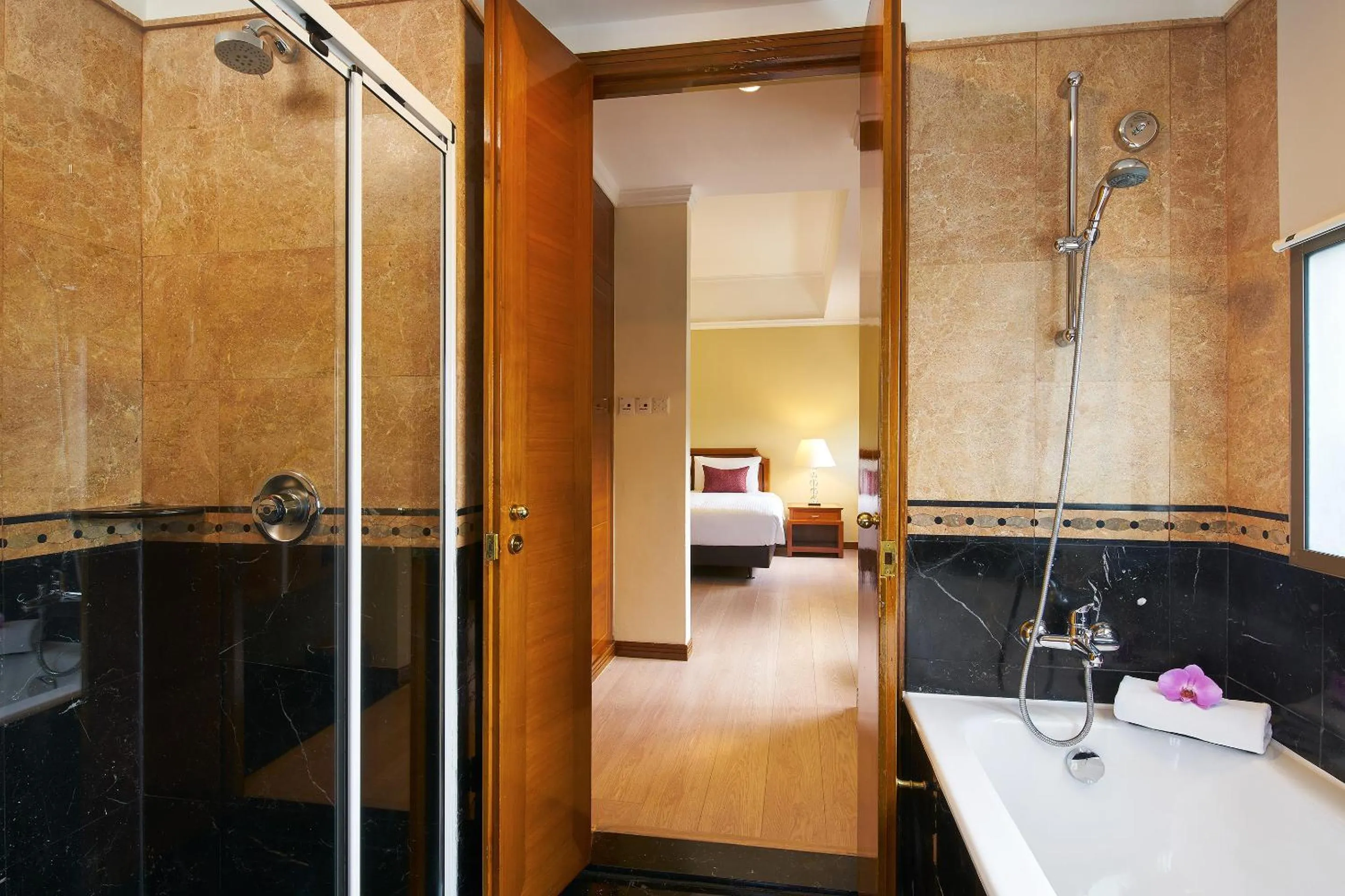 Bathroom, Bed in Orchard Parksuites by Far East Hospitality