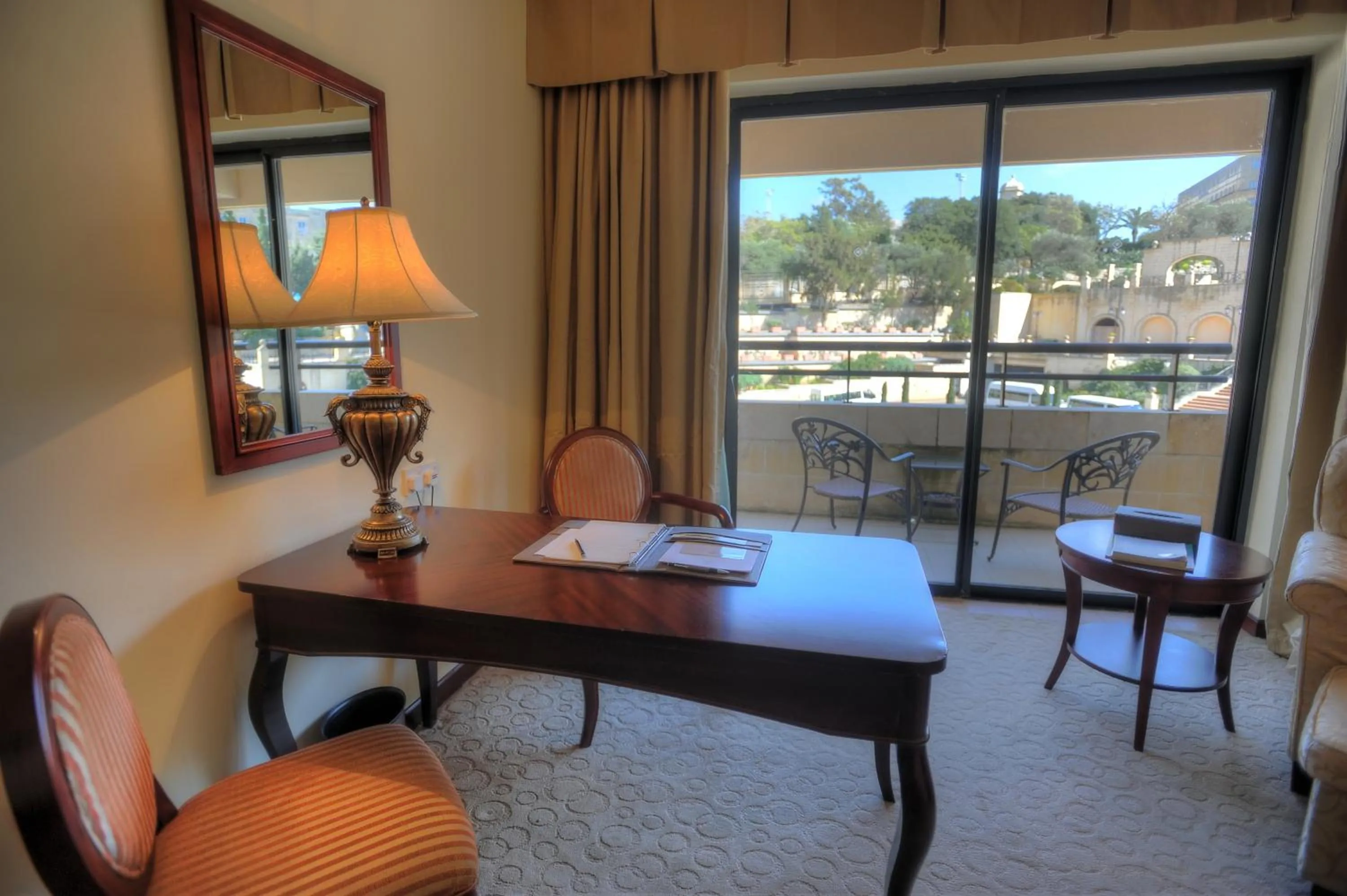 Superior Deluxe Double Room with Balcony in Grand Hotel Excelsior