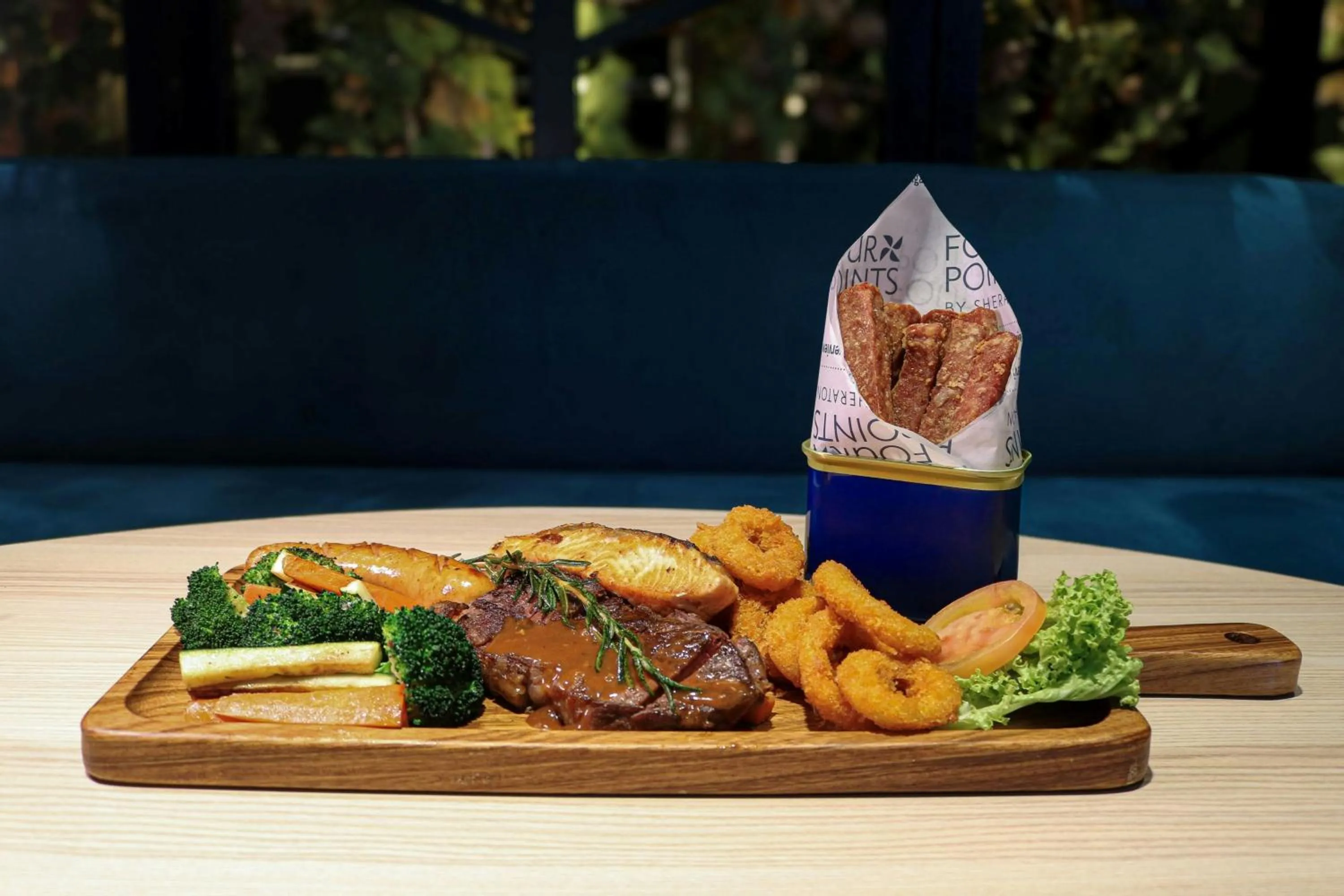 Restaurant/places to eat in Four Points by Sheraton Singapore, Riverview