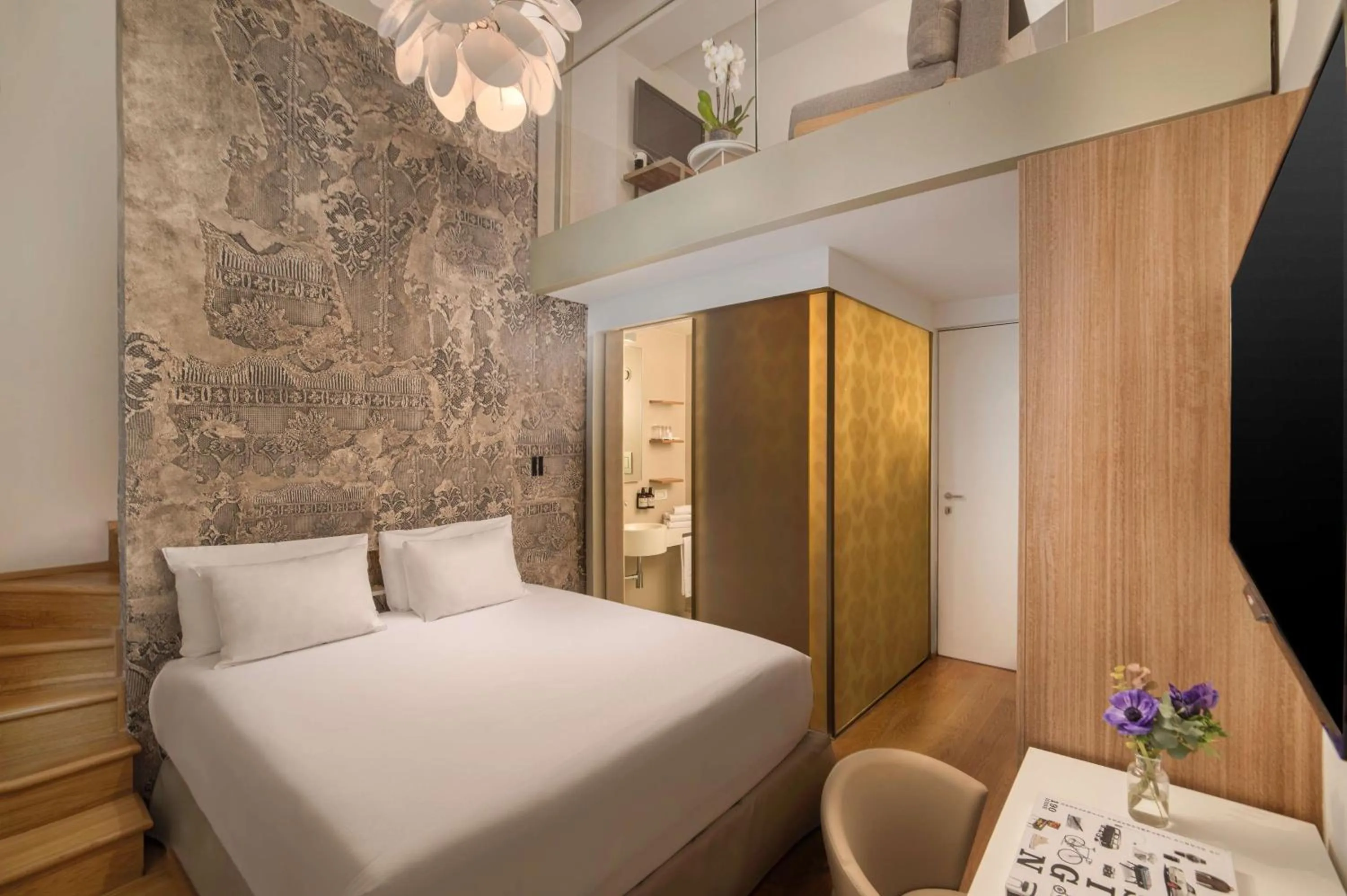 Bedroom, Bed in Avani Palazzo Moscova Milan Hotel